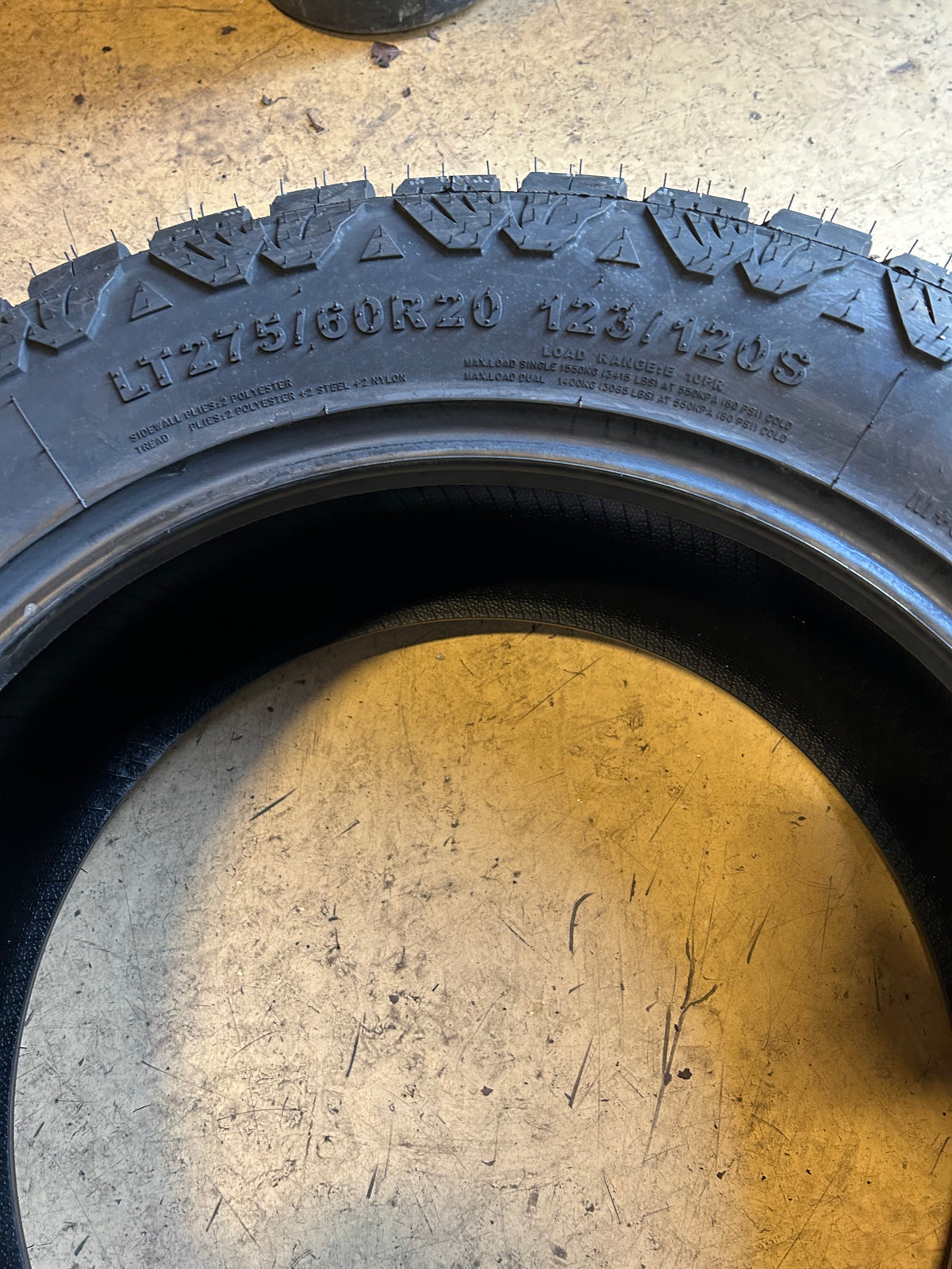 AMP TERRAIN PRO A/T P LT 275 60 20 123/120S 10PLY ALL TERRAIN TIRE 2656020AMPCA2
