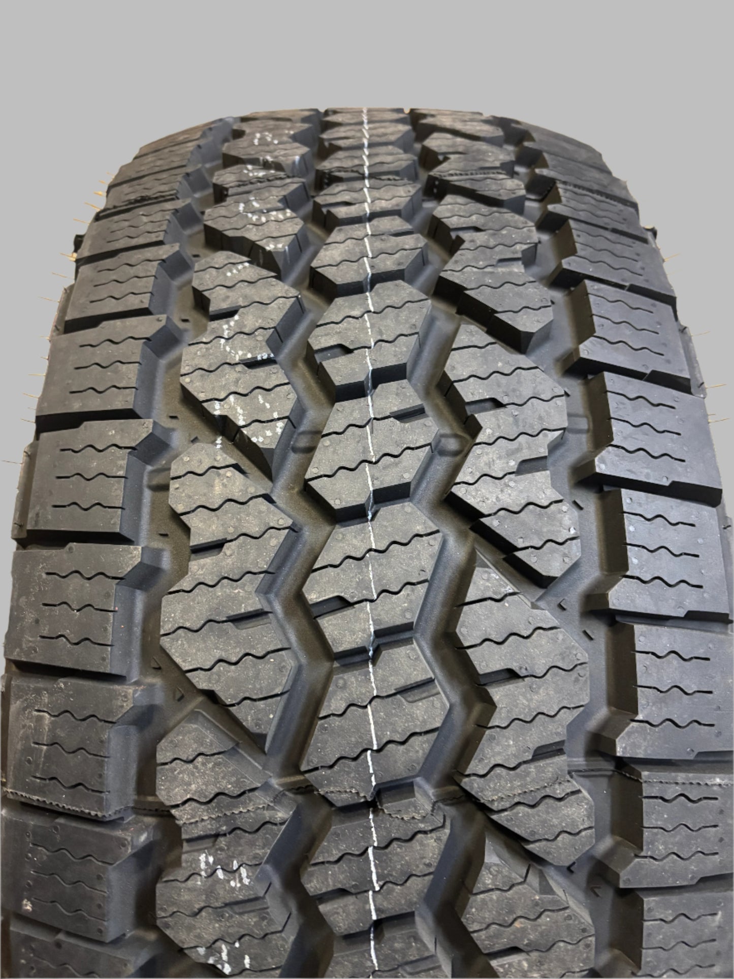 BRIDGESTONE DUELER A/T ASCENT BSW BSW LT 285 55 20 122/119S LRE 10 PLY ALL TERRAIN  TIRE 009688