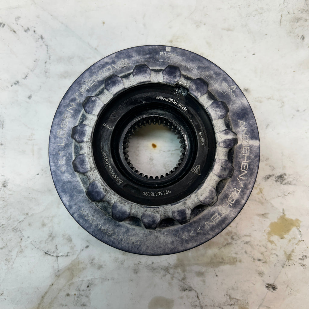 USED PORSCHE CENTER WHEEL LOCK 991 361 081 90