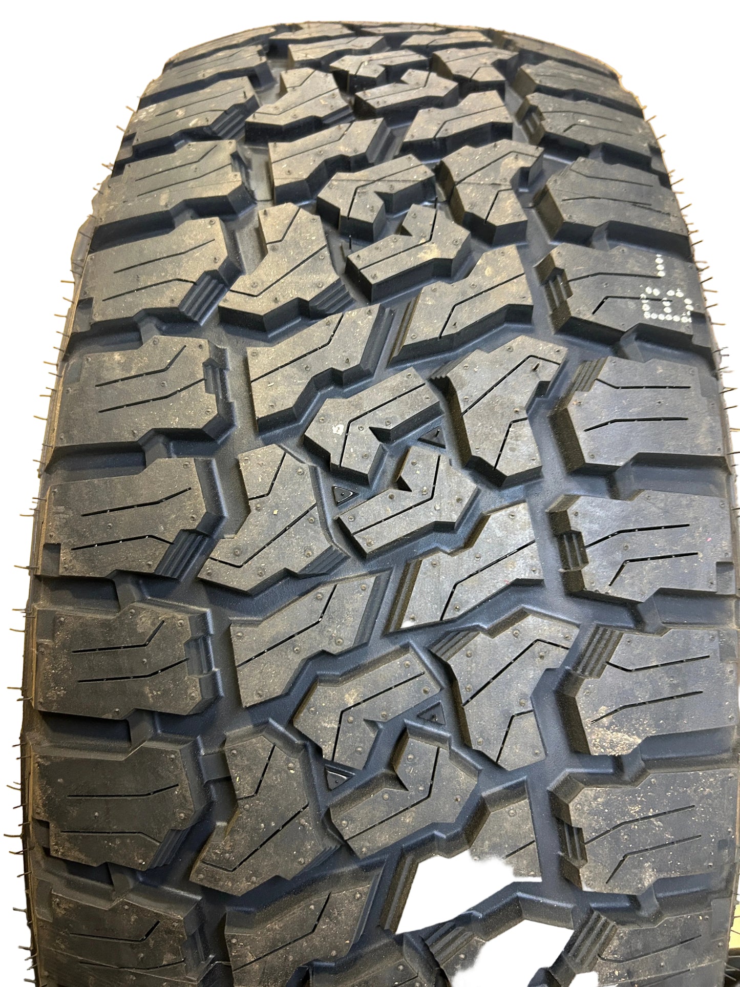 MASTERTRACK BADLANDS AT BSW P 275 60 20 115T ALL TERRAIN TIRE MASTAT015