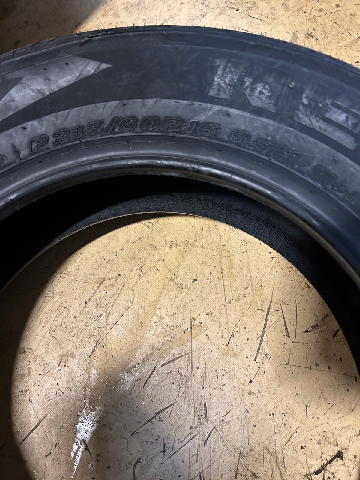 NEXEN CLASS PREMIERE CP672 BSW P 215 60 16 95H ALL SEASON TIRE 11050NXK
