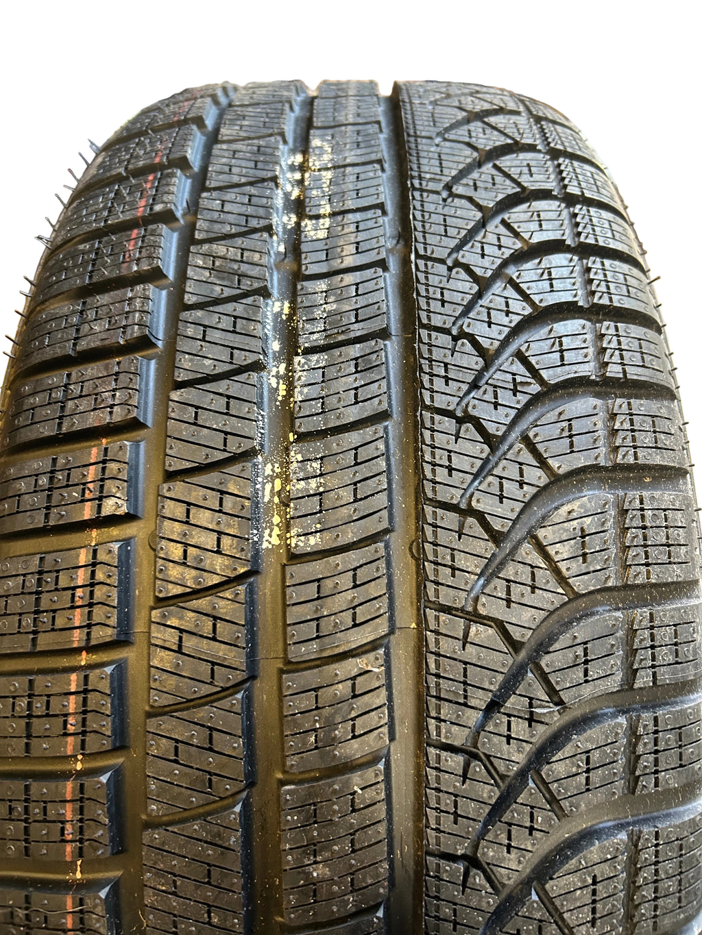 PIRELLI P ZERO WINTER BSW P 255 40 21 102H XL WINTER TIRE 3266400