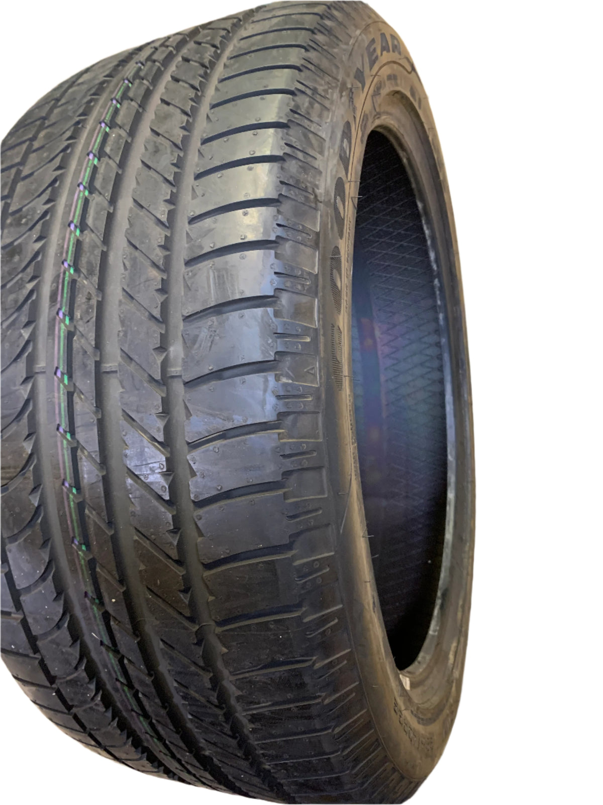 NOS GOODYEAR EAGLE F1 ASYMMETRIC SUV (MO) P 295 40 22 112W UHP TIRE 784102562