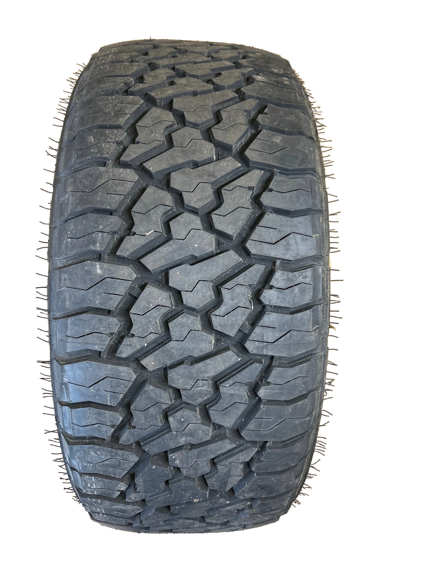 IRONHEAD THRASHER AT IH03 BSW LT 305 55 20 121R 10PLY ALL TERRAIN TIRE IHAT32K