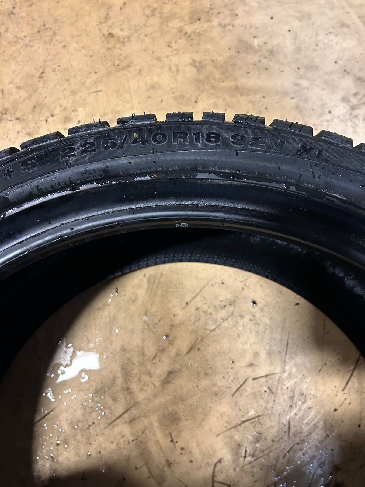 ACCELERA XGRIP BSW P 225 40 18 92V XL ALL SEASON TIRE 1200045924