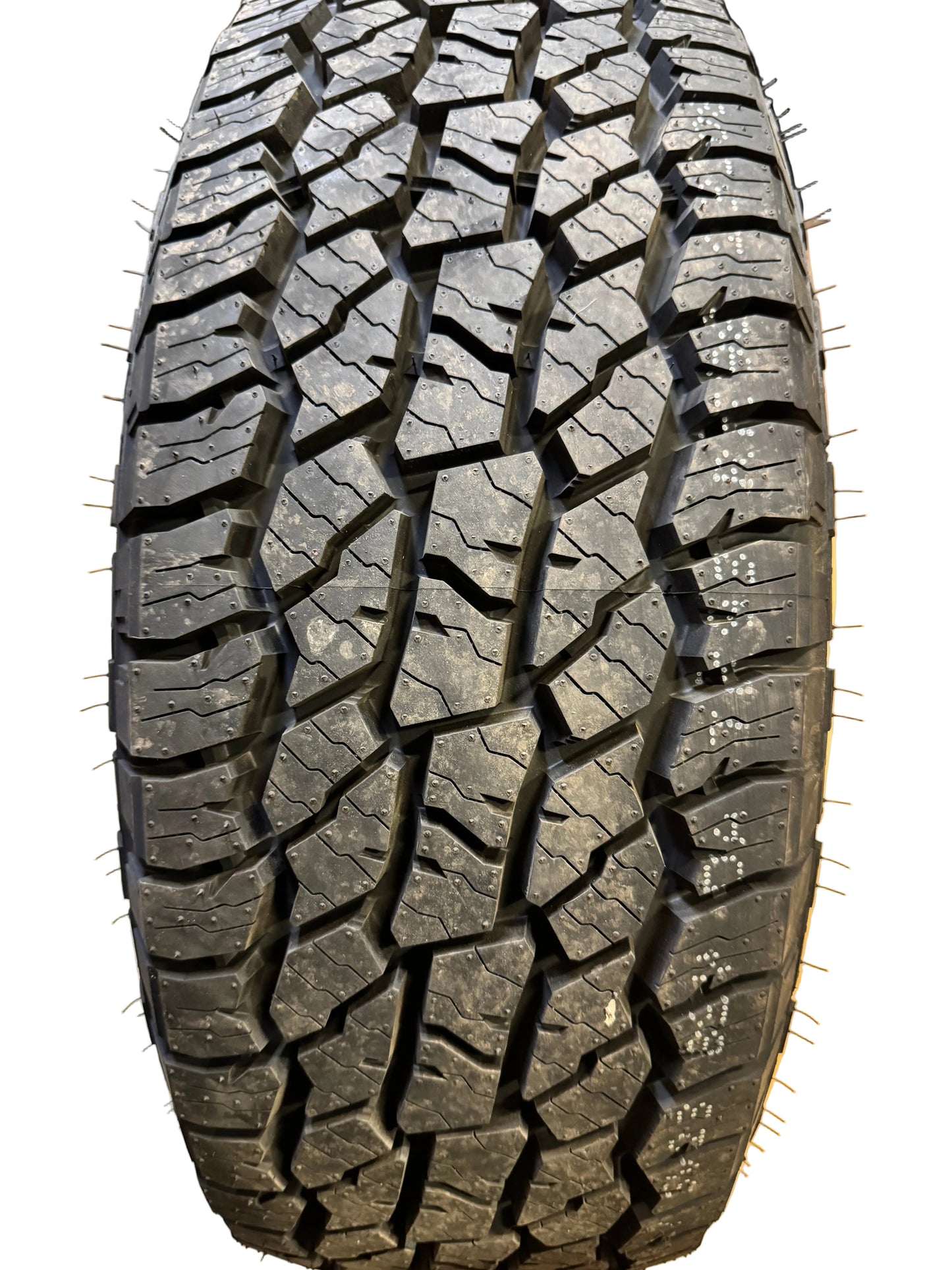 BLACKHAWK RIDGECRAWLER A/T BSW LT 265 70 17 123/120S 10PLY ALL TERRAIN TIRE 4120868V