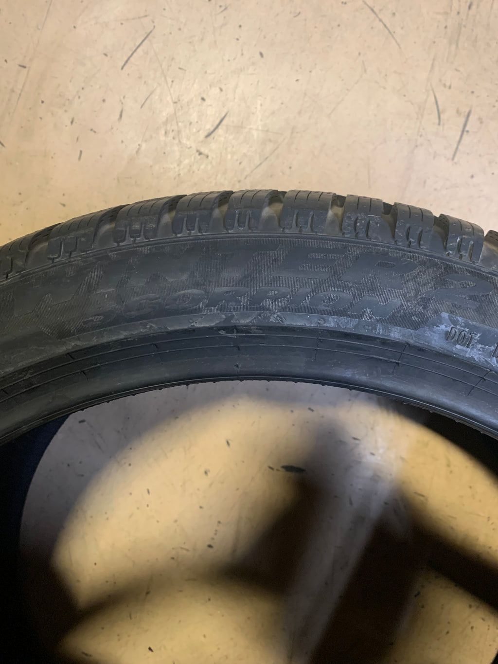 PIRELLI SCORPION WINTER 2 BSW P 295 35 21 107V XL WINTER TIRE 4139600