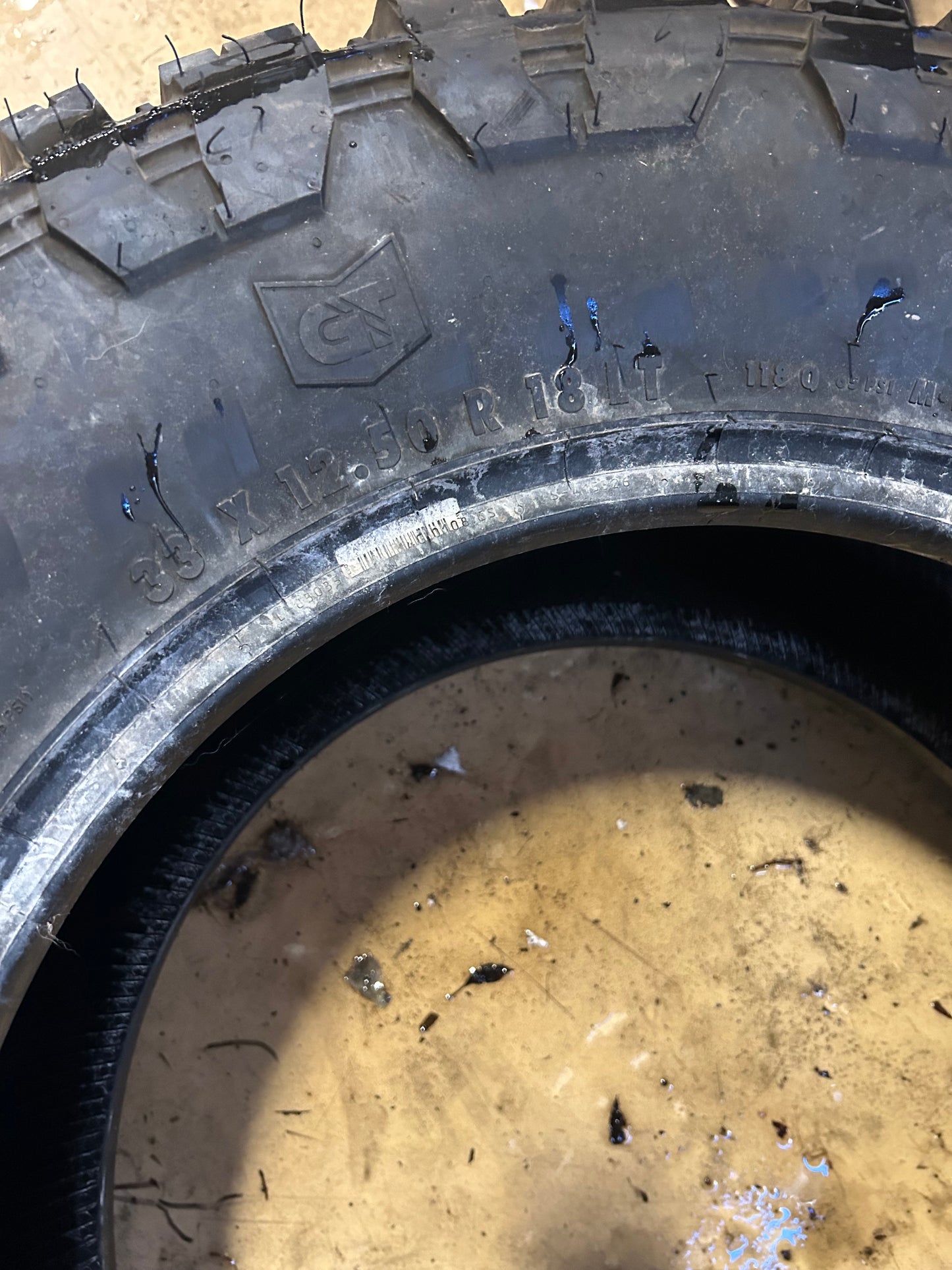 USED 20/32"GENERAL GRABBER X3 BSW LT 33 12.5 18 118Q 10PLY MUD TIRE 04505940000
