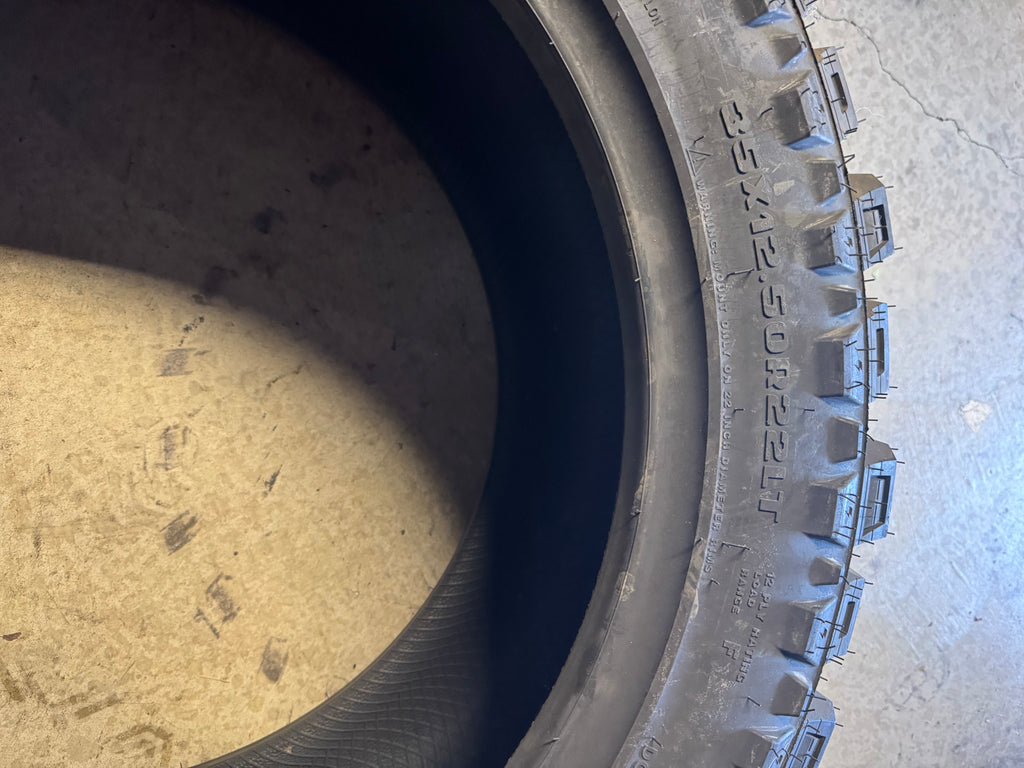 MUD CLAW COMP MTX BSW LT 35 12.5 22 121Q 12PLY MUD TERRAIN TIRE MTX05