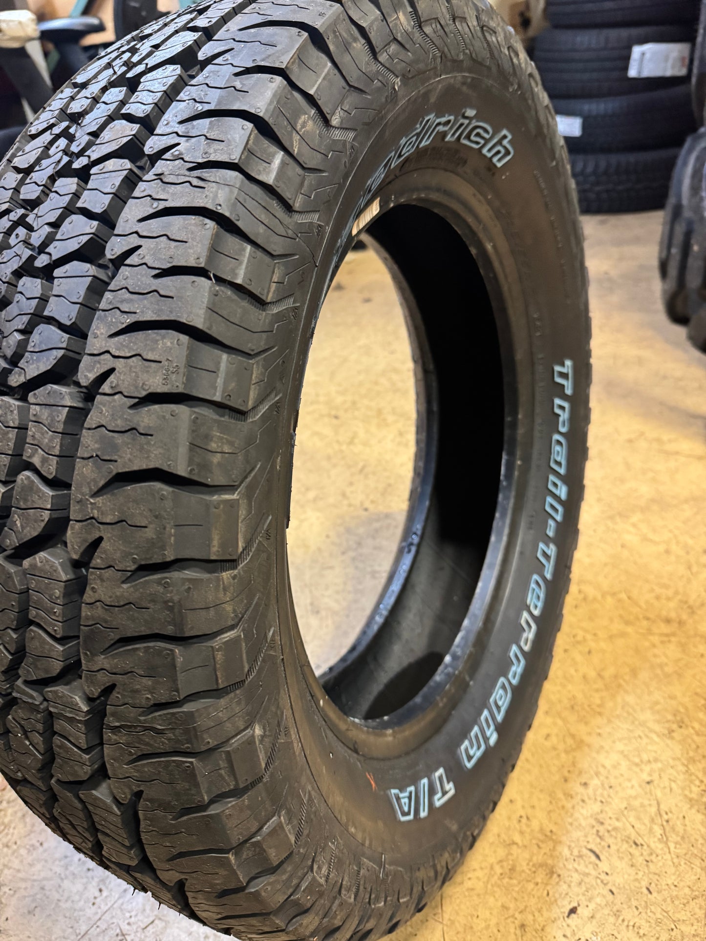 BFGOODRICH TRAIL-TERRAIN OWL P  235 65 17 108T XL ALL TERRAIN TIRE 56199