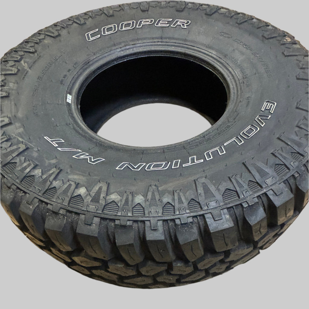 COOPER EVOLUTION M/T RWL LT 35 12.5 15 113Q LRC 6 PLY MUD TERRAIN TIRE 170166035