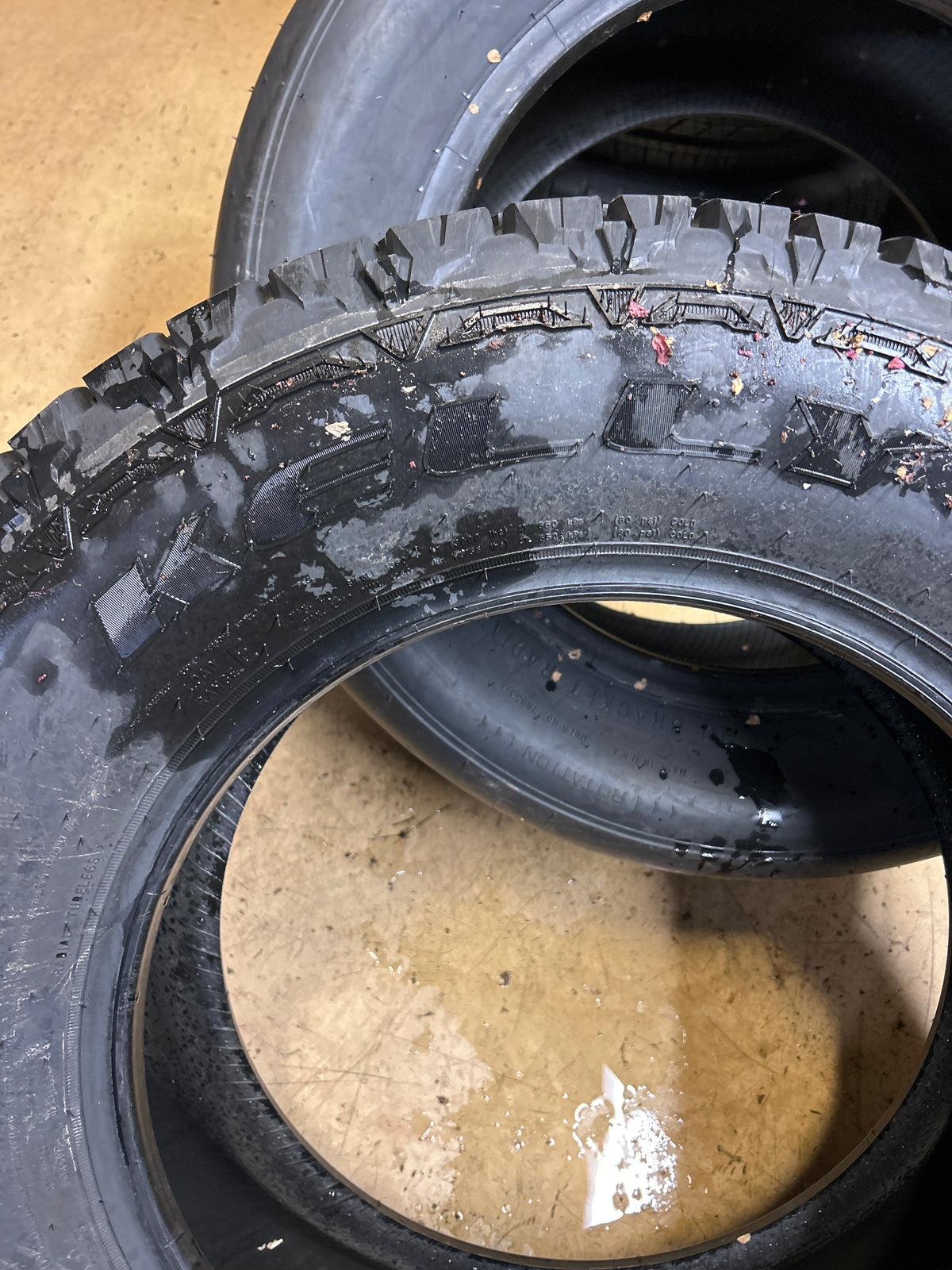 KELLY EDGE AT BSW LT 245 70 17 119/116S ALL TERRAIN TIRE 357707279
