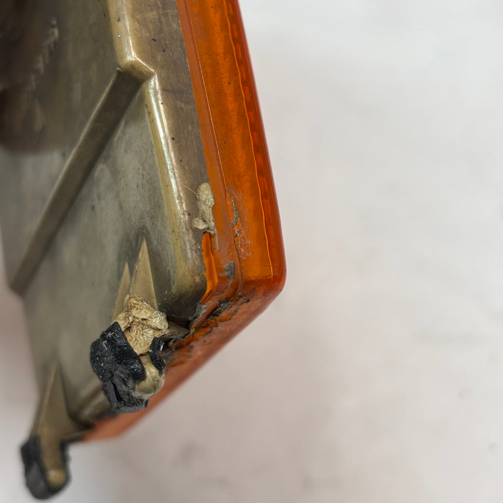 USED GENUINE PORSCHE FRONT MARKER AMBER LIGHT 96463141000