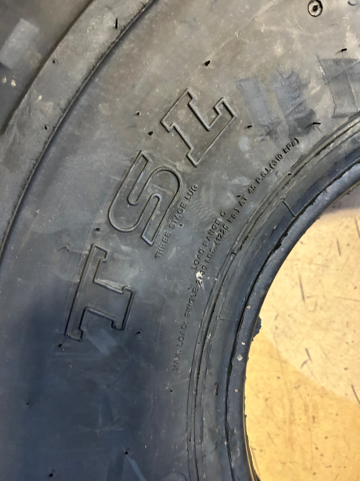 INTERCO TSL SUPER SWAMPER BSW LT 38 12.5 15 MUD TIRE SAM94