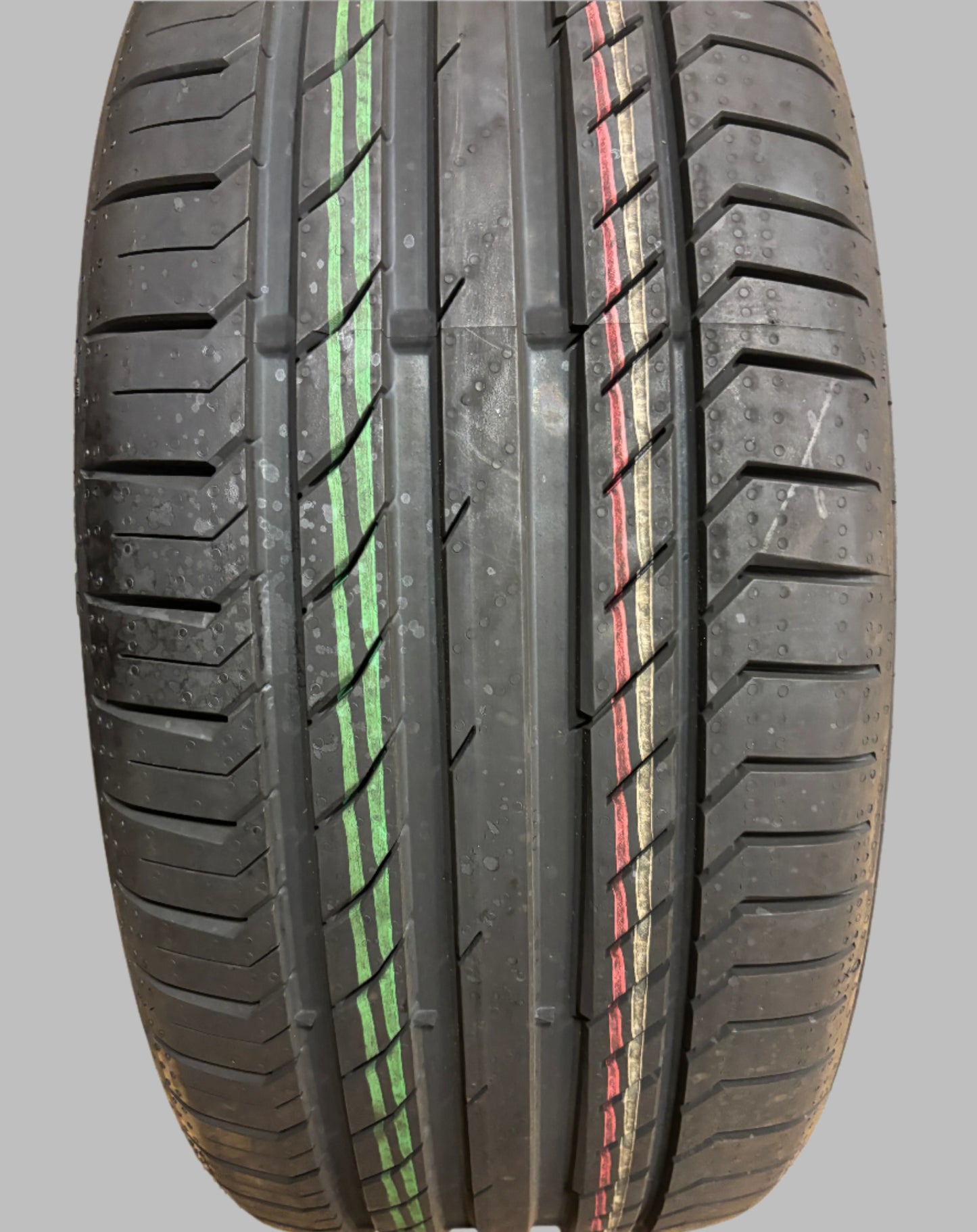 CONTINENTAL CONTISPORTCONTACT 5 SSR (MOE) MERCEDES P 225 40 19 93Y XL UHP TIRE 03562730000