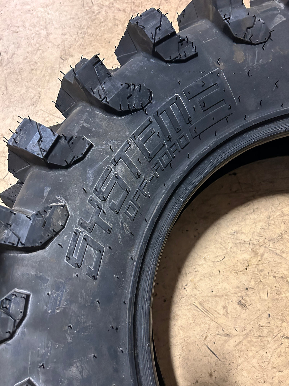 SYSTEM 3 XTR 370 BSW  35 10 18 8PLY ATV/UTV TIRE S30775