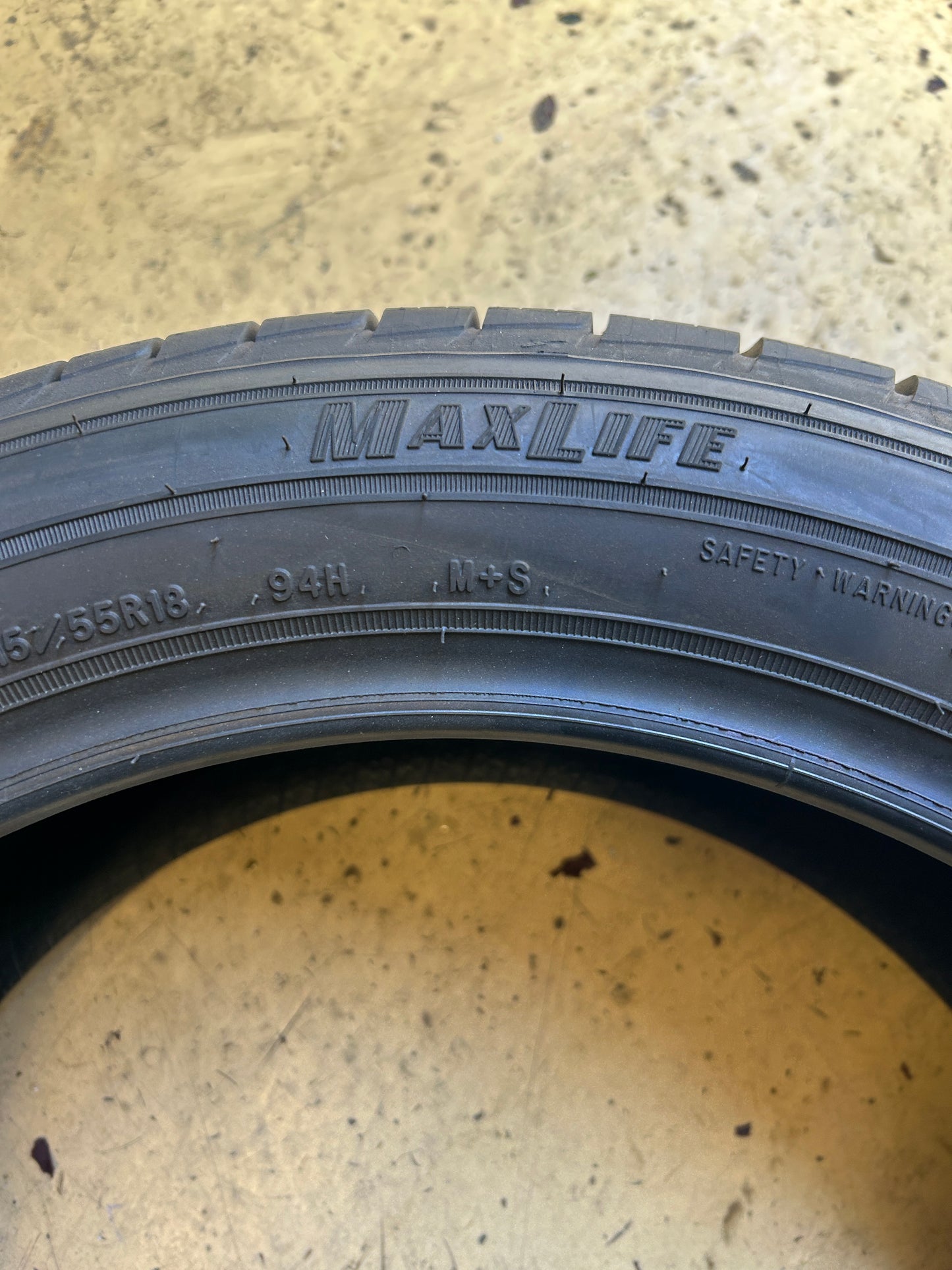 2 GOODYEAR ASSURANCE MAXLIFE BSW P 215 55 18 94H ALL SEASON TIRE 110939545