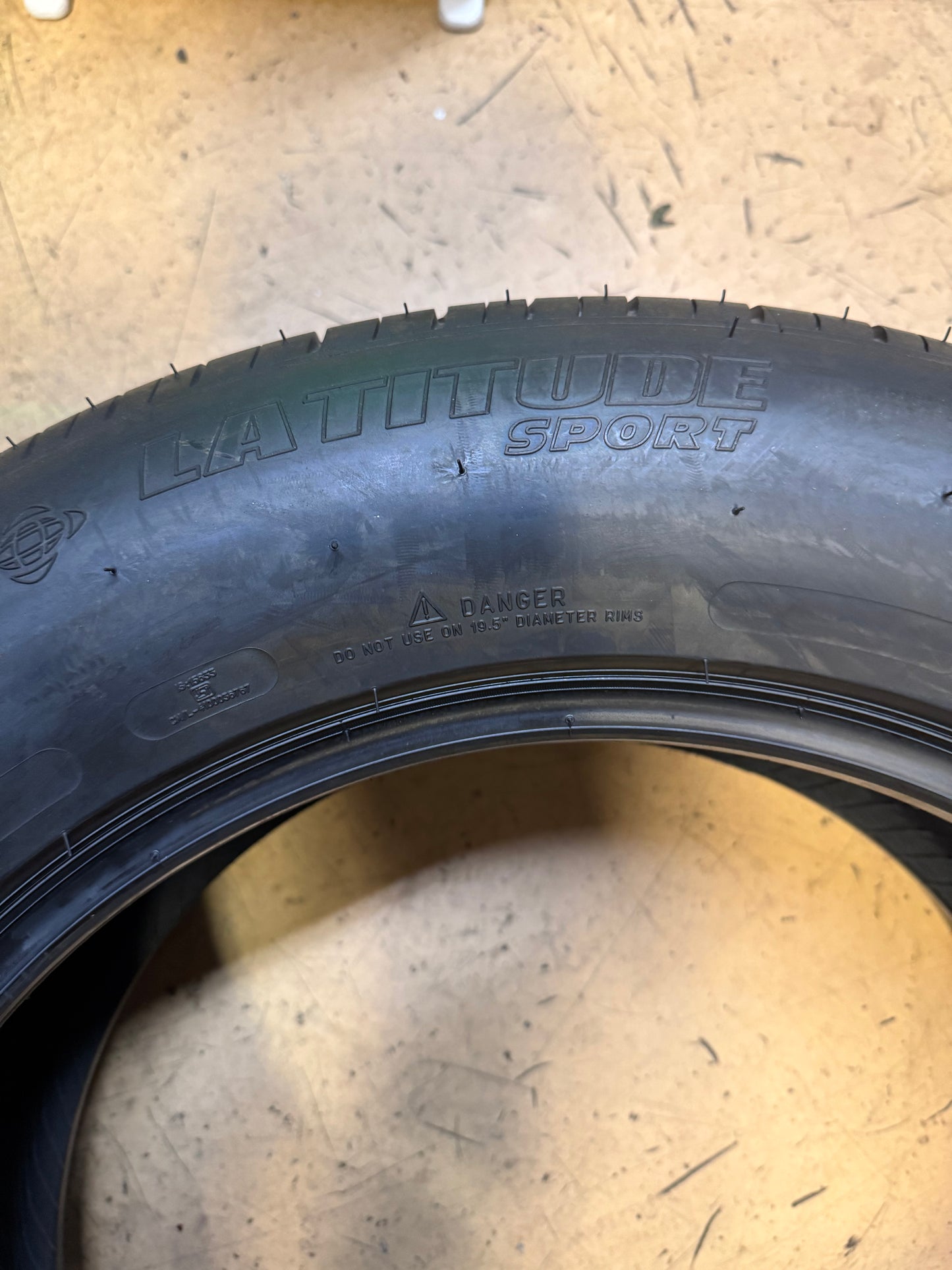 MICHELIN LATITUDE SPORT (MO) BSW P 275 55 19 111W UHP SUMMER TIRE 04474