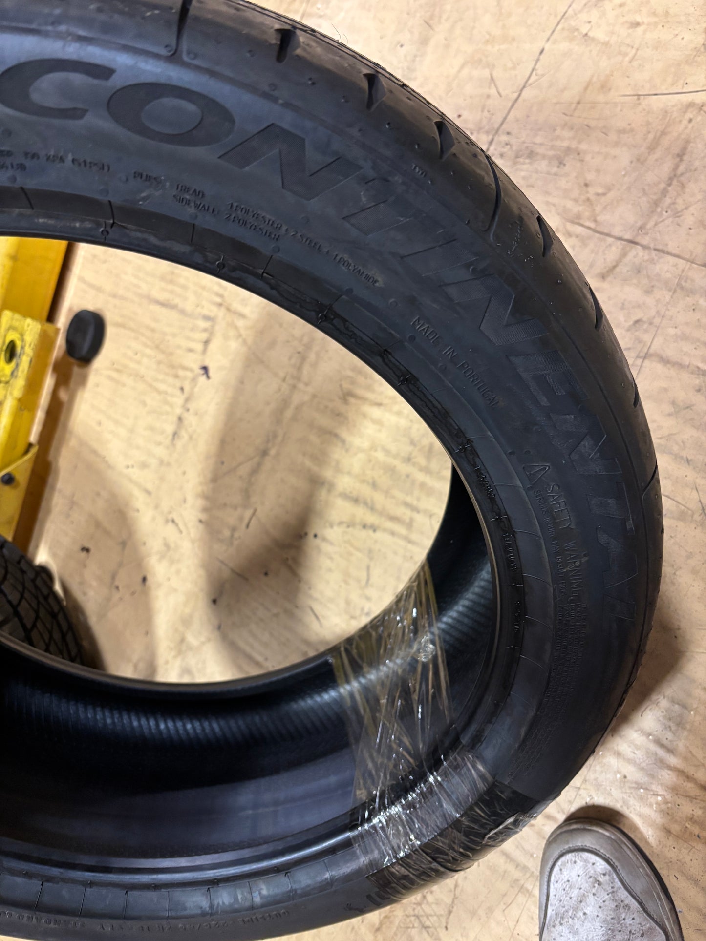 CONTINENTAL EXTREMCONTACT SPORT 02  BSW P 225 45 18 91Y SL ALL SEASON TIRE 03125100000