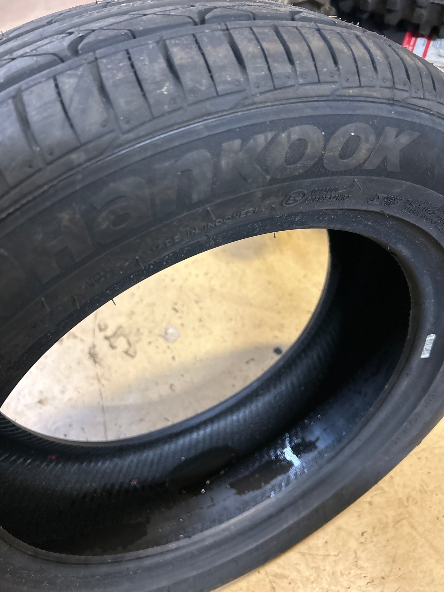 HANKOOK VENTUS V2 CONCEPT 2 BSW P 195 55 15 85V UHP TIRE 1014359
