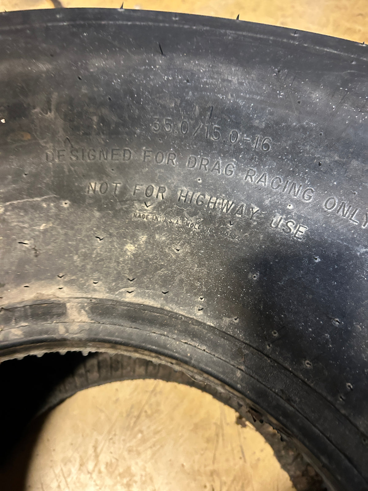 NOS MICKEY THOMPSON ET DRAG BSW 35 15 16 DRAG TIRE 365035011