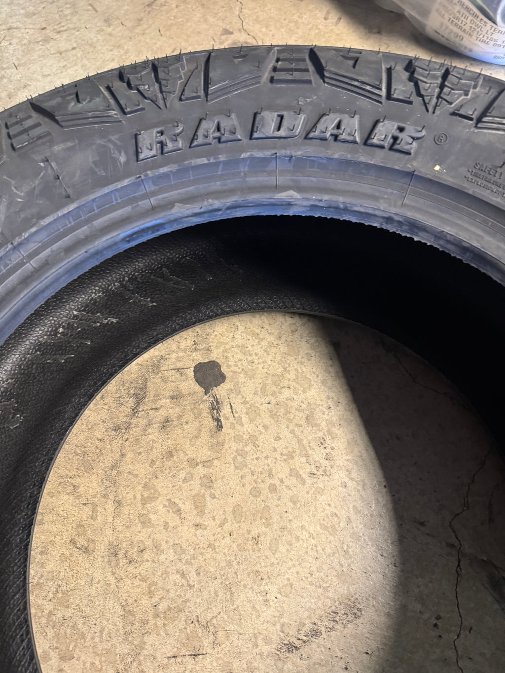 RADAR RENEGADE A/T PRO BSW P 265 60 18 114T XL ALL TERRAIN TIRE RACSTH0025