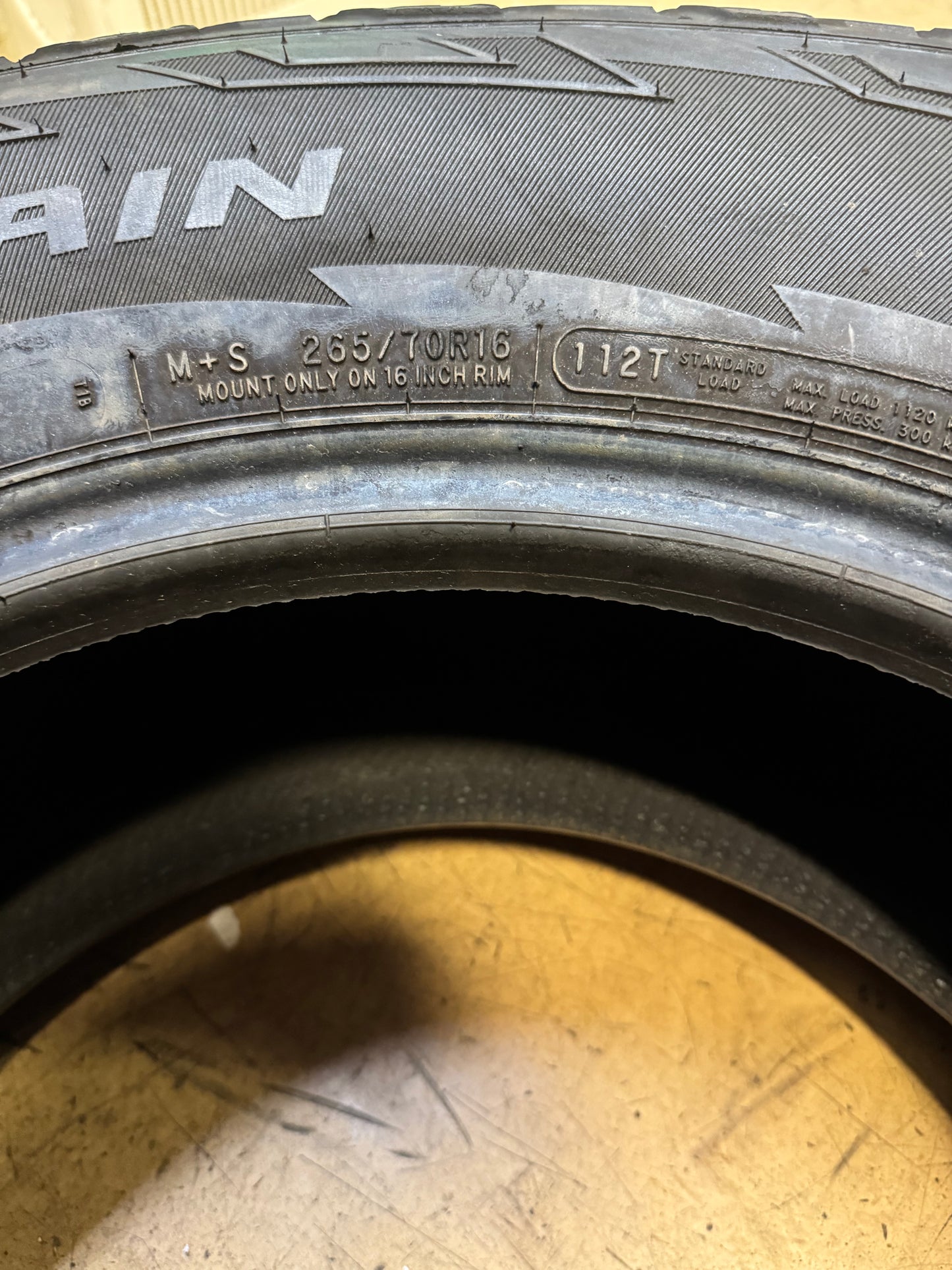 COOPER DISCOVERER ALL TERRAIN BSW P 265 70 16 112T ALL TERRAIN TIRE 171138014