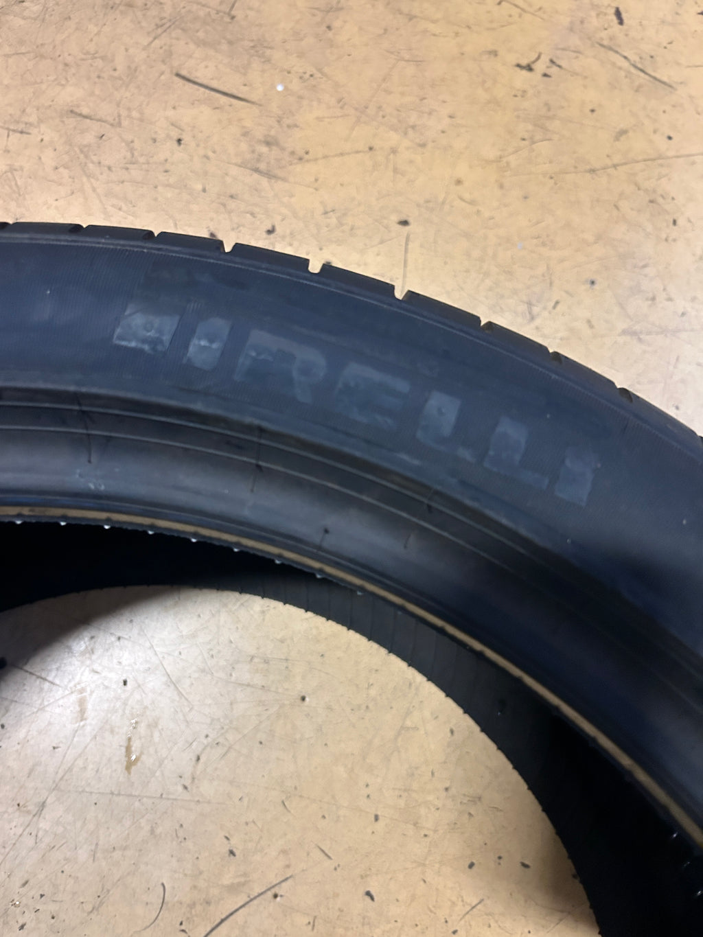 PIRELLI P ZERO BSW P 255 40 19 96Y  PERFORMANCE TIRE 2648000
