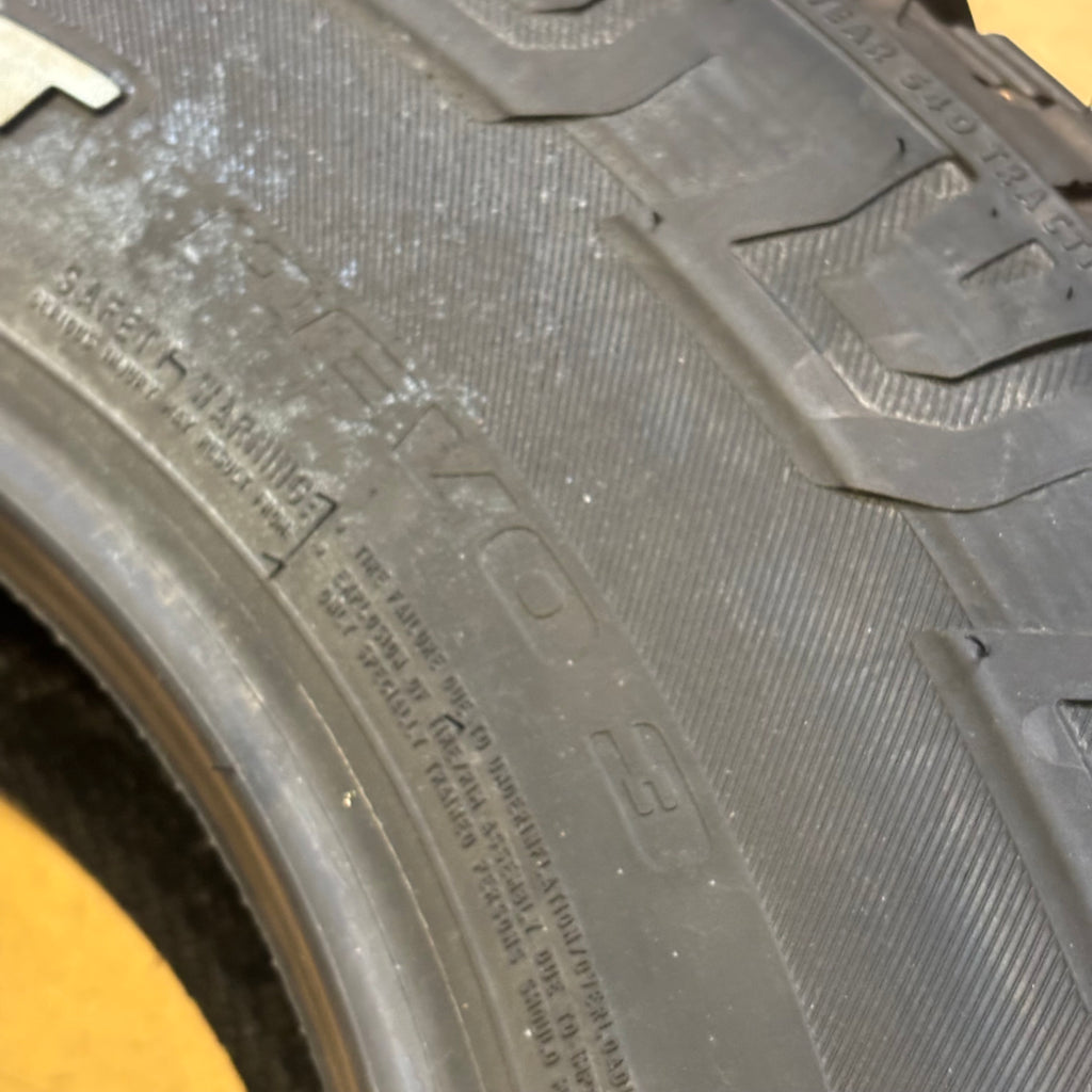 BRIDGESTONE DUELER AT REVO 3 WL 265 70 18 114T SL ALL TERRAIN TIRE 000040