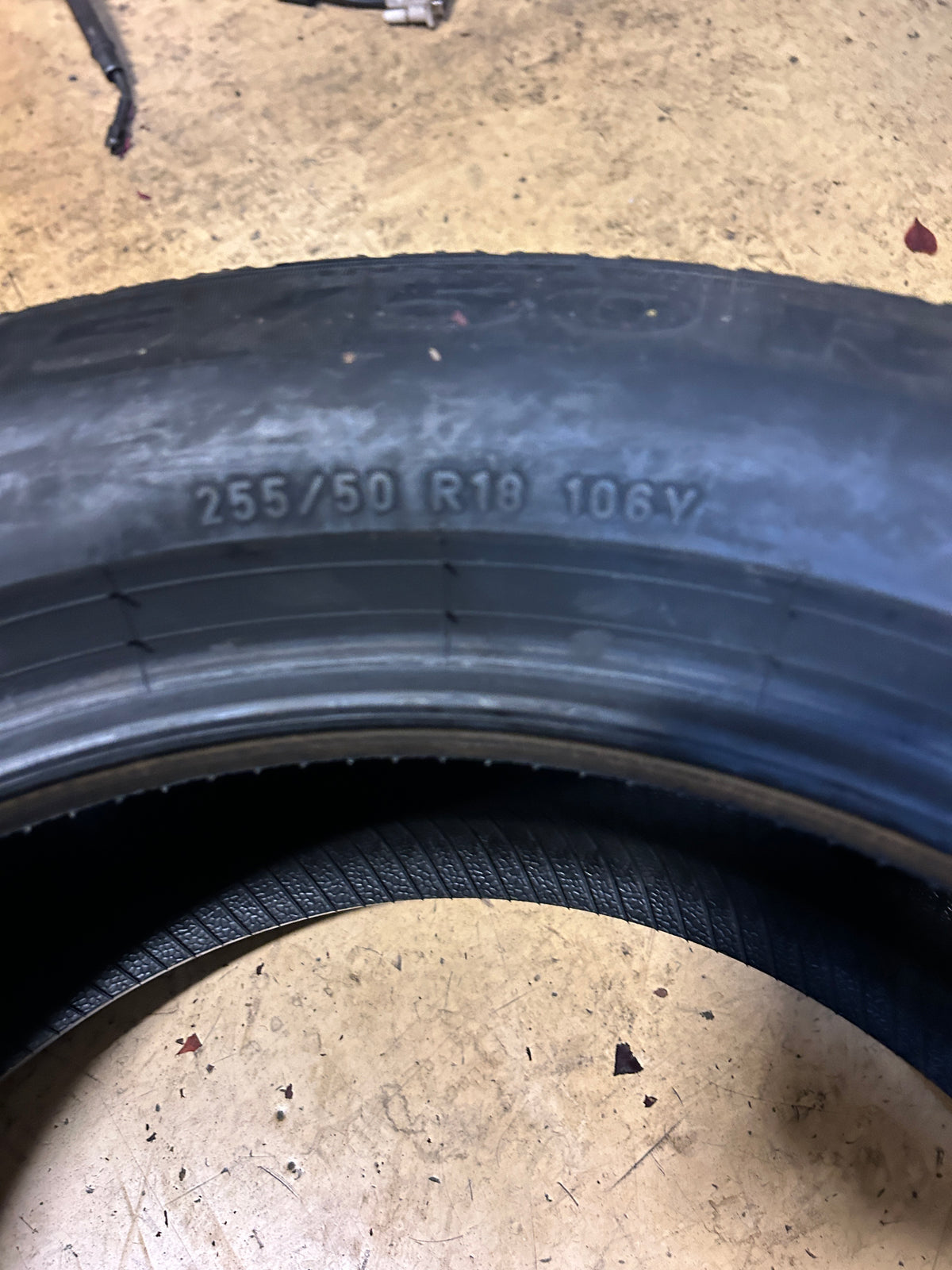 PIRELLI CINTURATO P7 (M0) BSW P 255 50 18 106Y PERFORMANCE TIRE 3140400