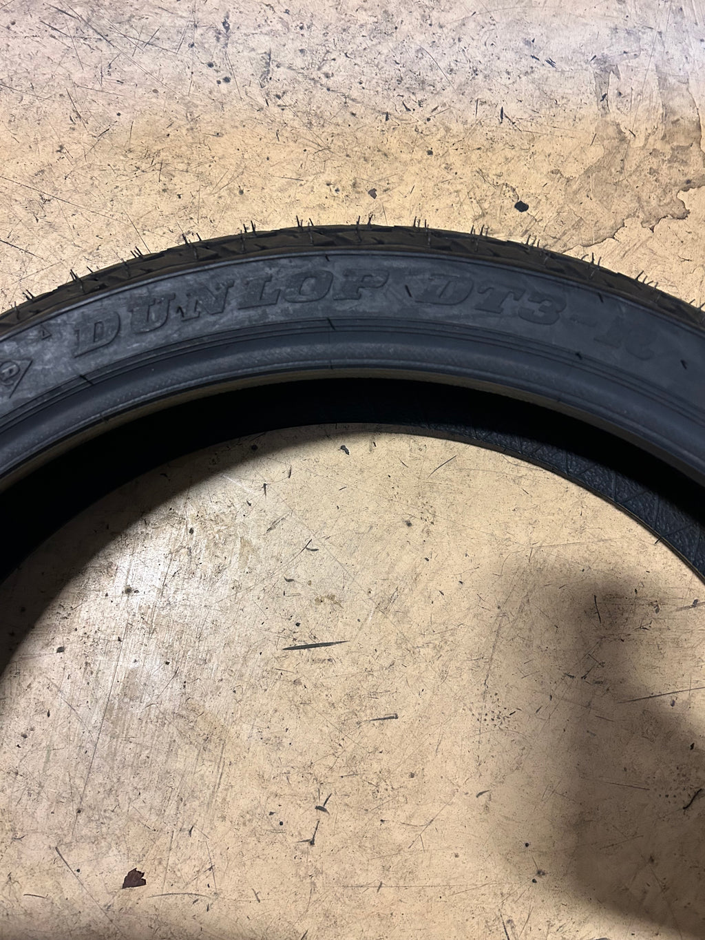 NOS DUNLOP DT3R BSW  120 70 19 60V FRONT MOTORCYCLE TIRE 45041332