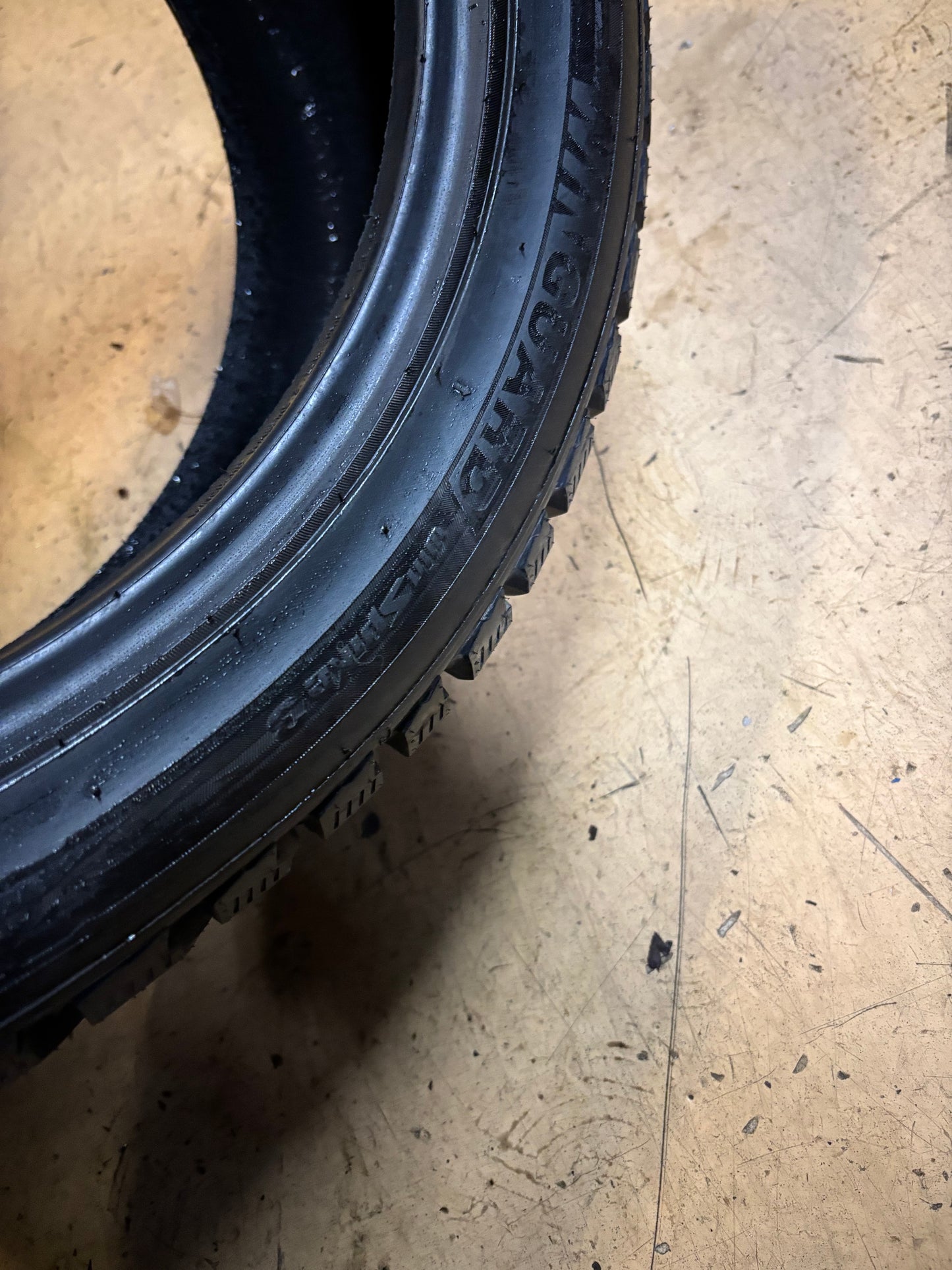 2 NEXEN WINGUARD WINSPIKE 3 P 245 40 18 97T XL SNOW WINTER TIRE 18416NXK