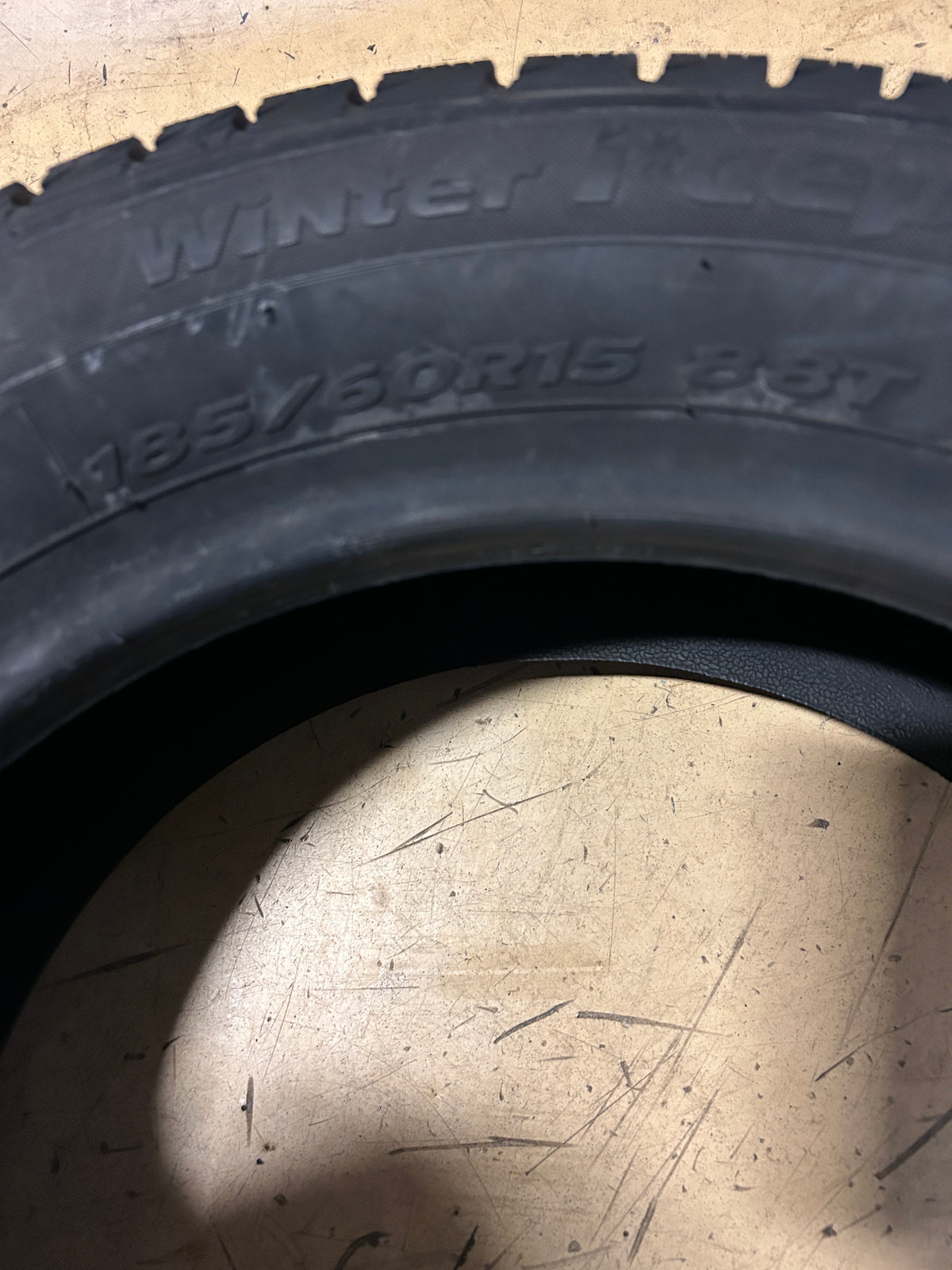 NOS HANKOOK WINTER ICEPT IZ2 BSW P 185 60 15 88T XL WINTER TIRE 1019930