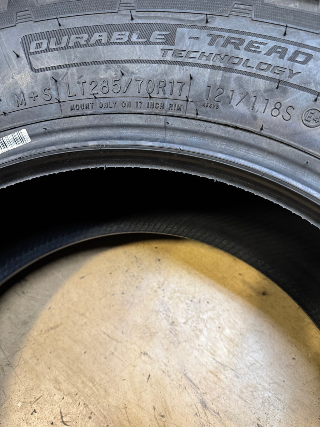 COOPER DISCOVERER AT3 XLT BSW LT 285 70 17 121/118S 10PLY ALL TERRAIN TIRE 170053002