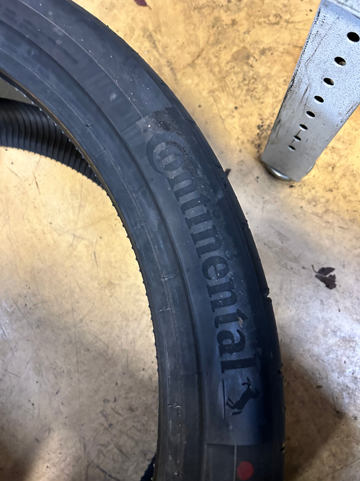 2 CONTINENTAL SPORTCONTACT 6 BSW P 265 35 22 102Y XL UHP TIRE 03116000000