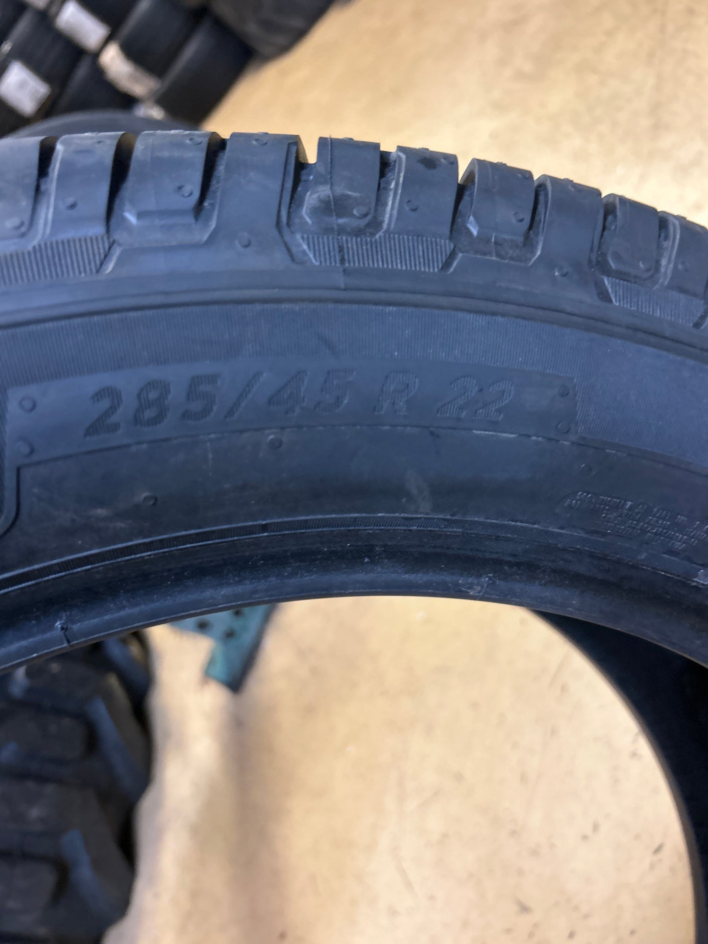 MICHELIN DEFENDER LTX M/S2 BSW P 285 45 22 114H ALL SEASON TIRE 44941