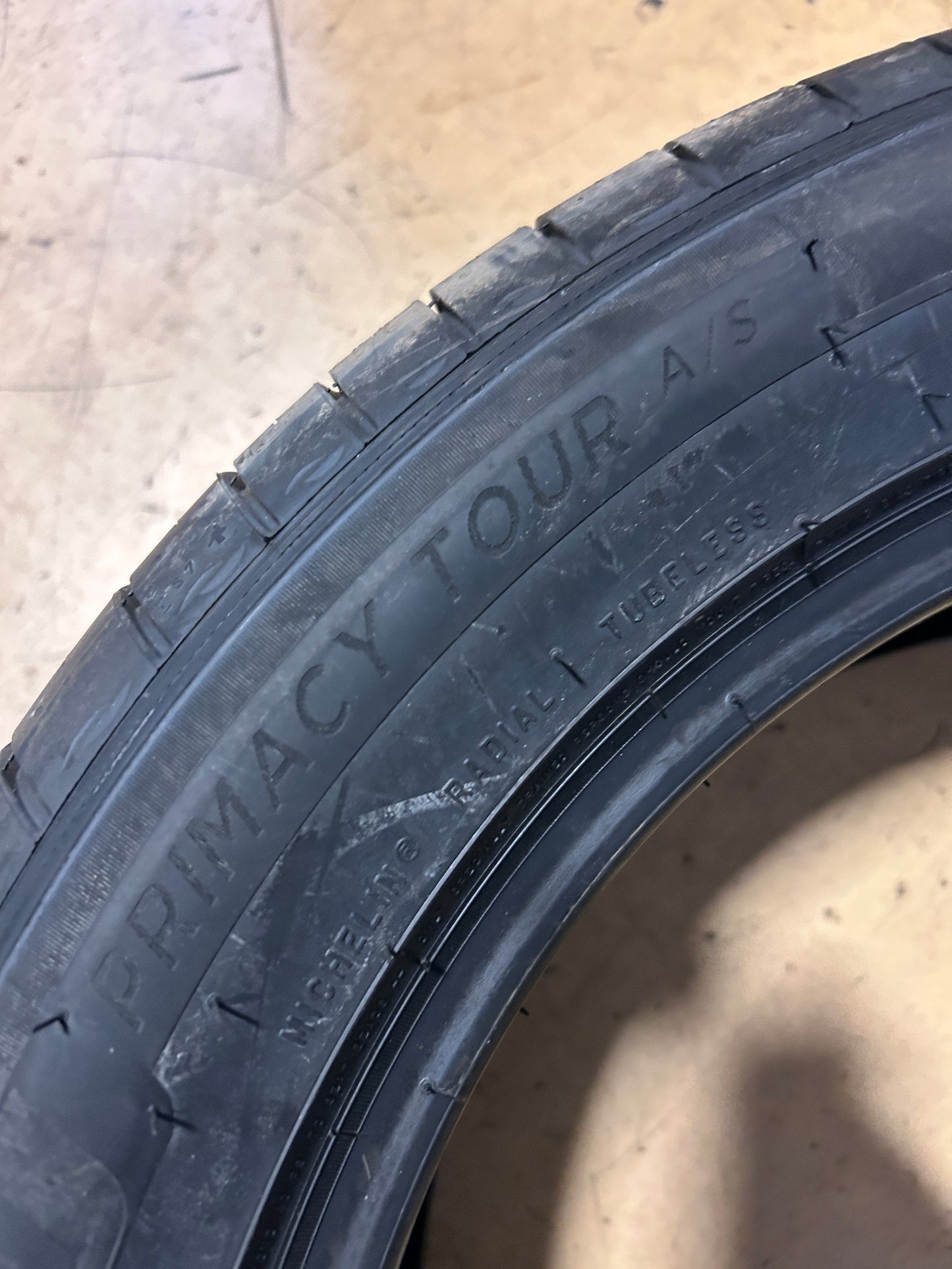MICHELIN PRIMACY TOUR A/S BSW P 235 50 18 97H ALL SEASON TIRE 85516