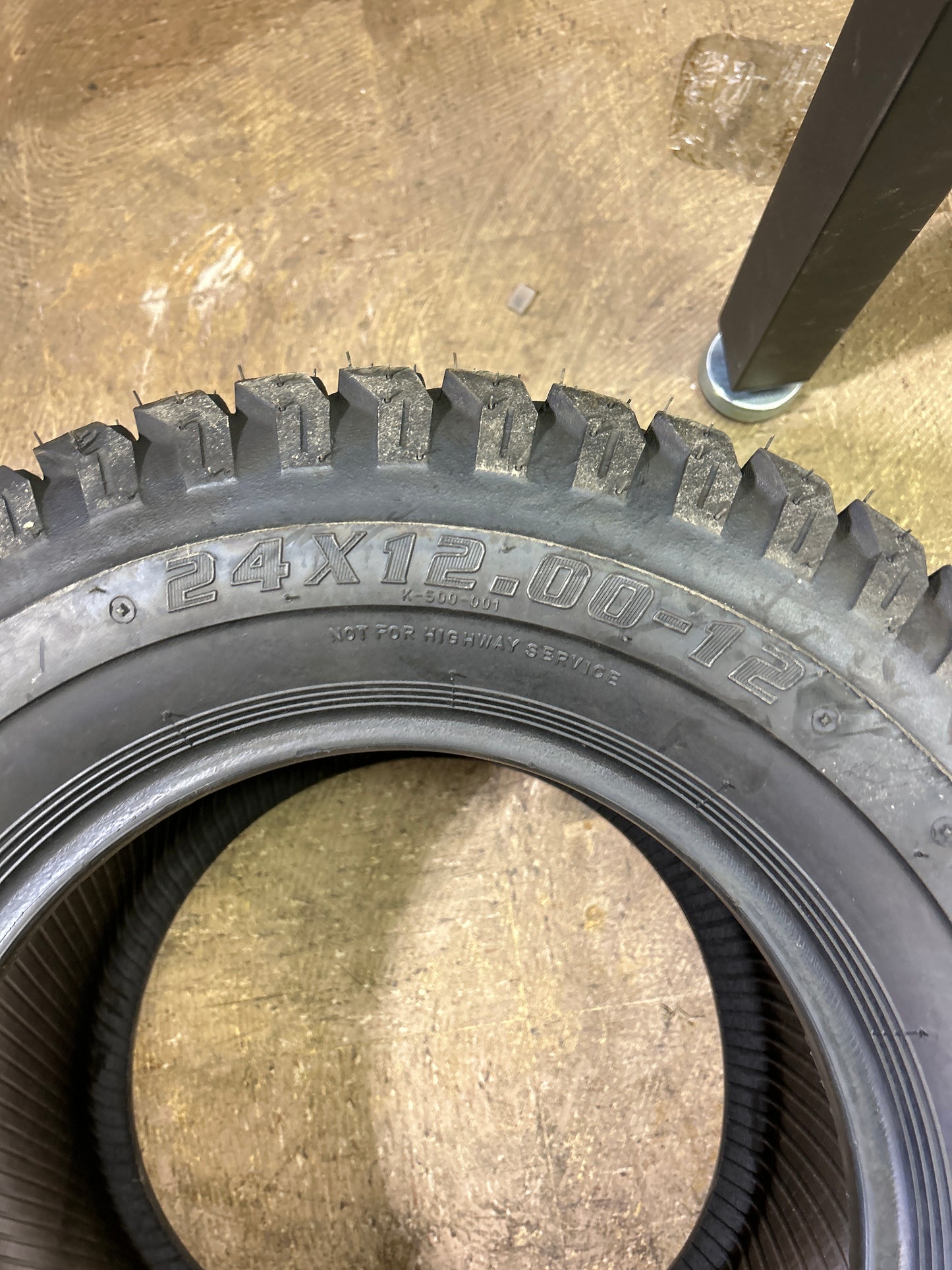 KENDA SUPER TURF K500 BSW  24 12.00 12 4PLY LAWN/GARDEN TIRE 10500128AB1