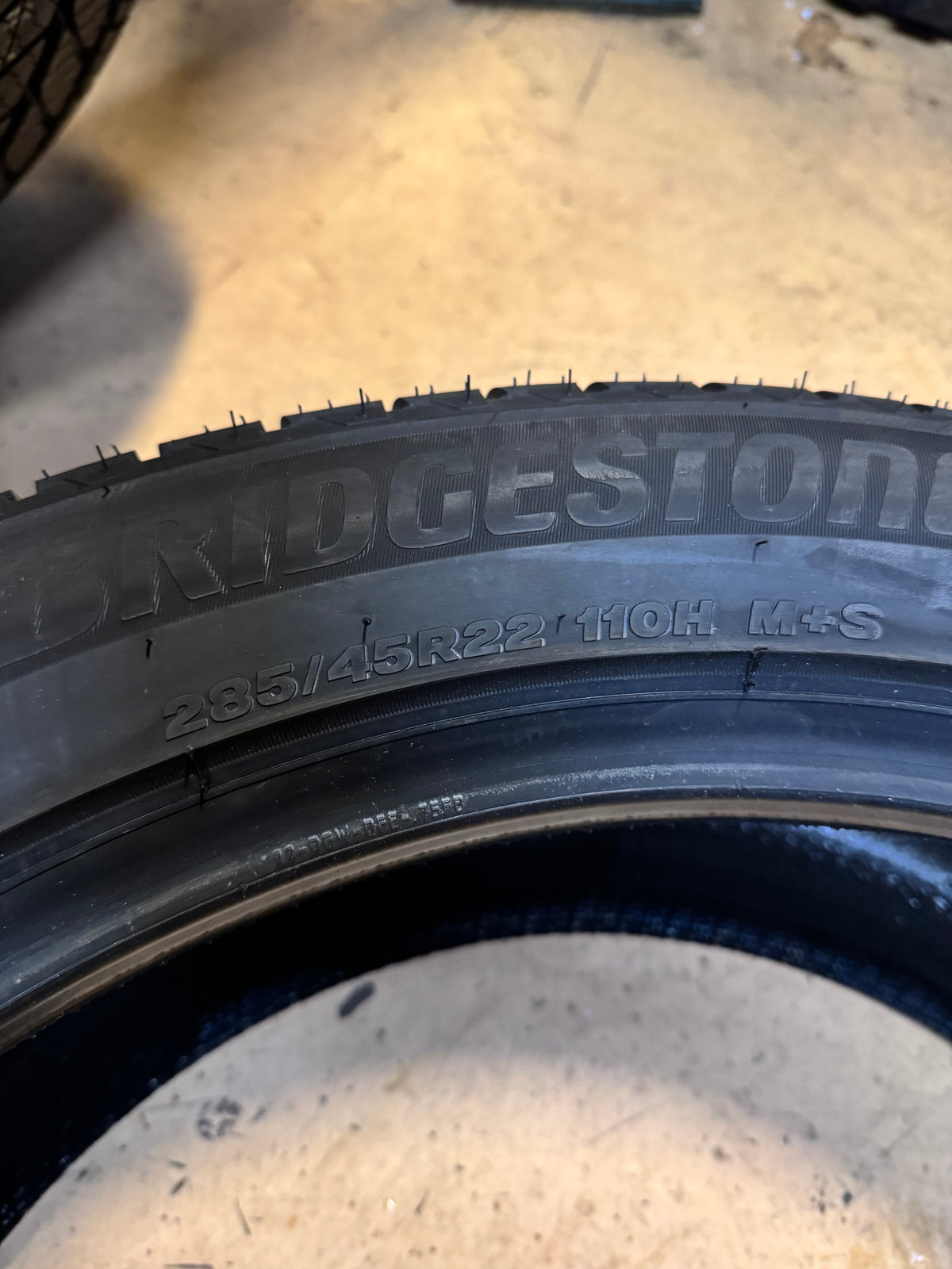 2 BRIDGESTONE ALENZA A/S ULTRA BSW P 285 45 22 110H ALL SEASON TIRE 012476