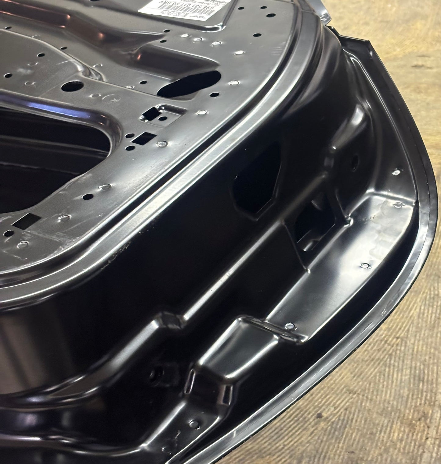 PORSCHE 911 99-04 DOOR SHELL BLACK PRIMED 996 531 011 06 GRV