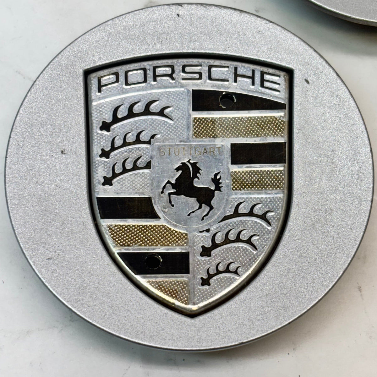 3 USED GENUINE PORSCHE 991 CAYENNE PANAMERA BOXSTER  CENTER CAPS 7L5601149