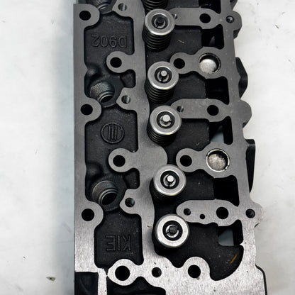 D902 COMPLETE CYLINDER HEAD WITH VALVES SPRING FOR KUBOTA D902