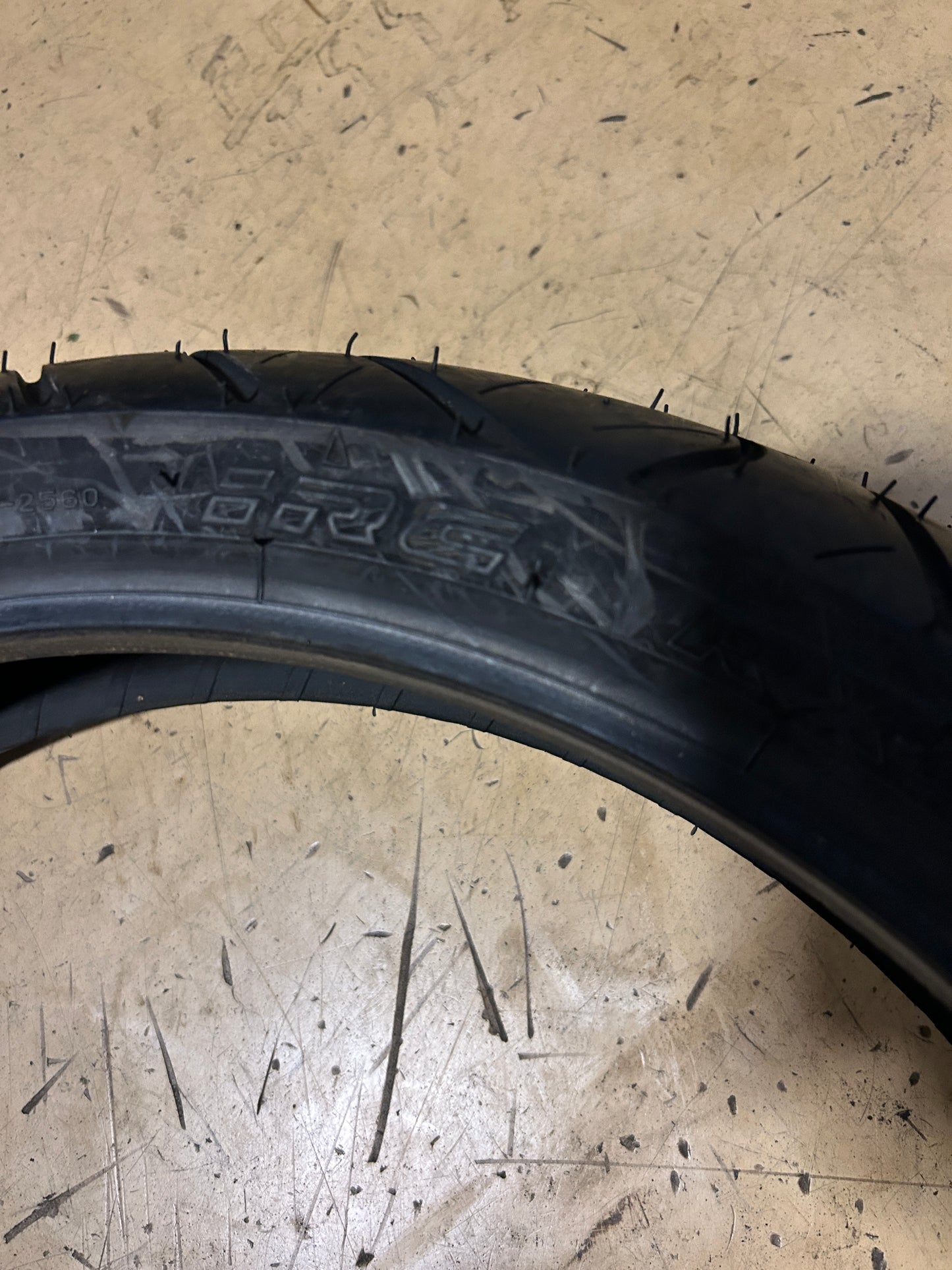 NOS IRC ROAD WINNER RX-01 BSW 110 70 17 54S FRONT MOTORCYCLE TIRE T10285