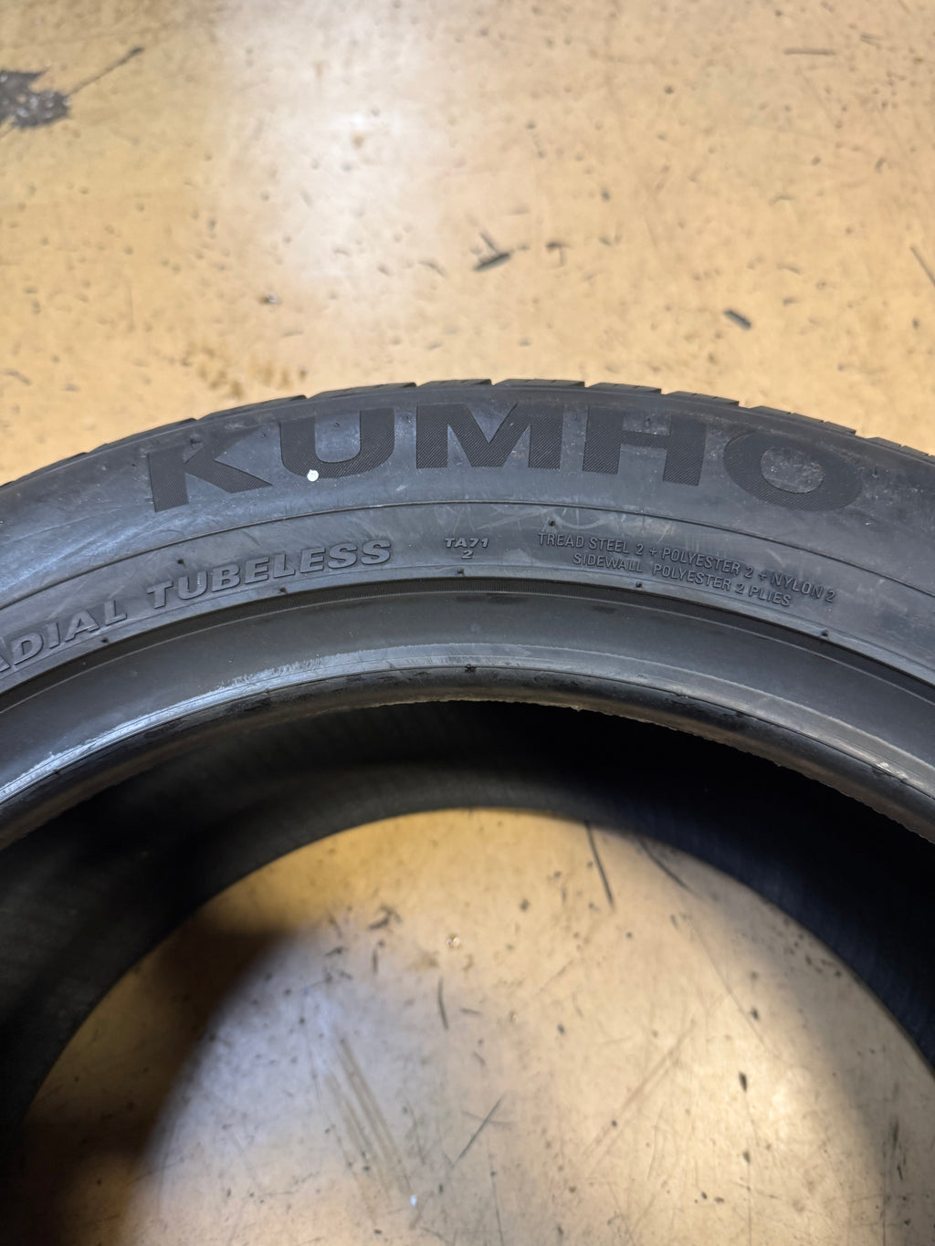 2 NOS KUMHO SOLUS TA71 BSW P 235 50 17 96V ALL SEASON TIRE 2169703