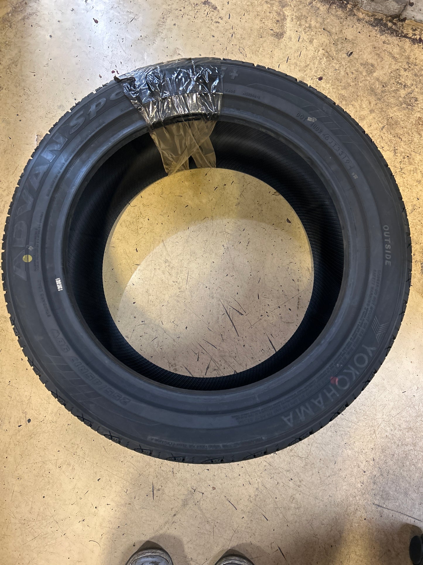 YOKOHAMA ADVAN SPORT A/S PLUS BSW  255 45 17 98W UHP ALL SEASON TIRE 110140626