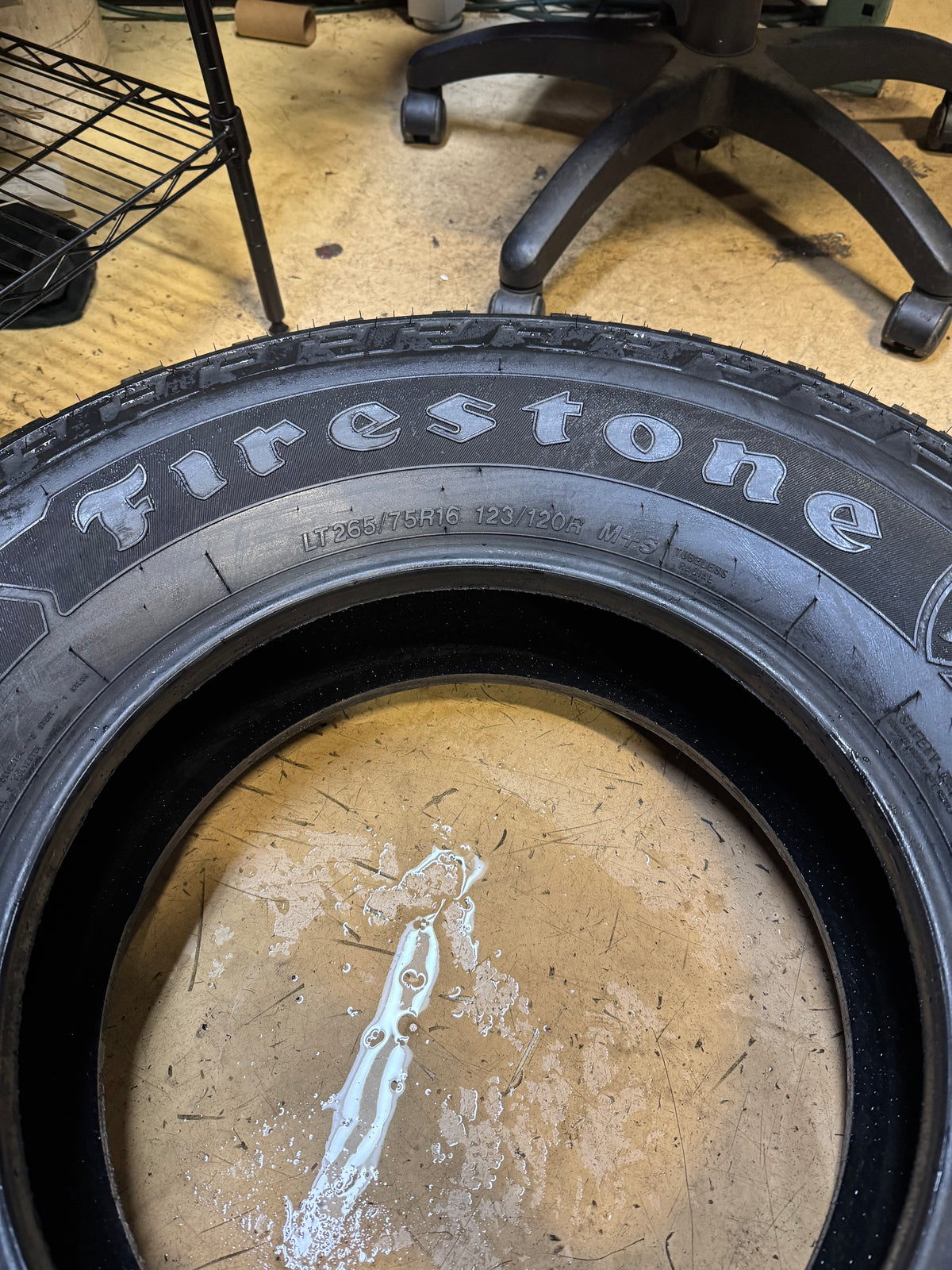 FIRESTONE TRANSFORCE AT2 BSW LT 265 75 16 123/120R 10PLY ALL SEASON TIRE 000182