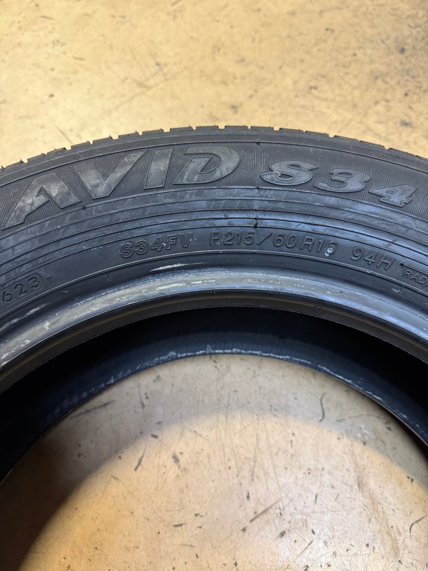2 YOKOHAMA AVID S34FV BSW P 215 60 16 94H ALL SEASON TIRE 110193250