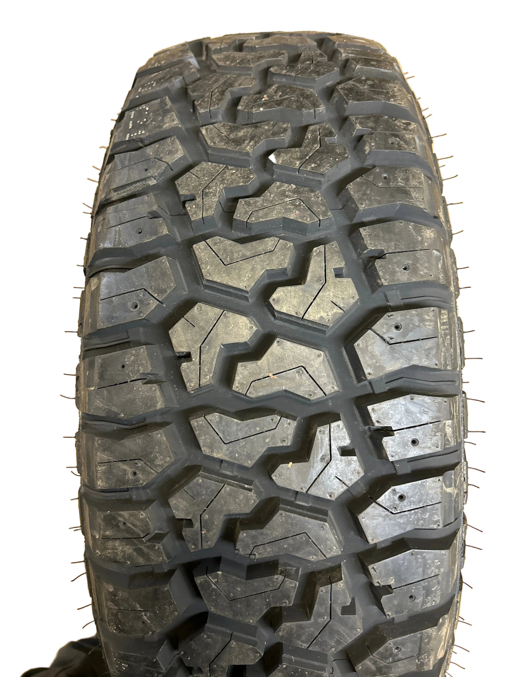 BLACKHAWK RIDGECRAWLER R/T BSW LT 265 70 18 124/121Q RUGGED TERRAIN TIRE 1600473K