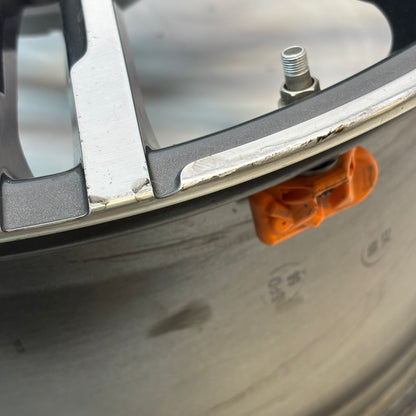 GENUINE PORSCHE MACAN 21 INCH STAGGERED SET F:21X9 ET26 R:21X10 ET26 WHEELS