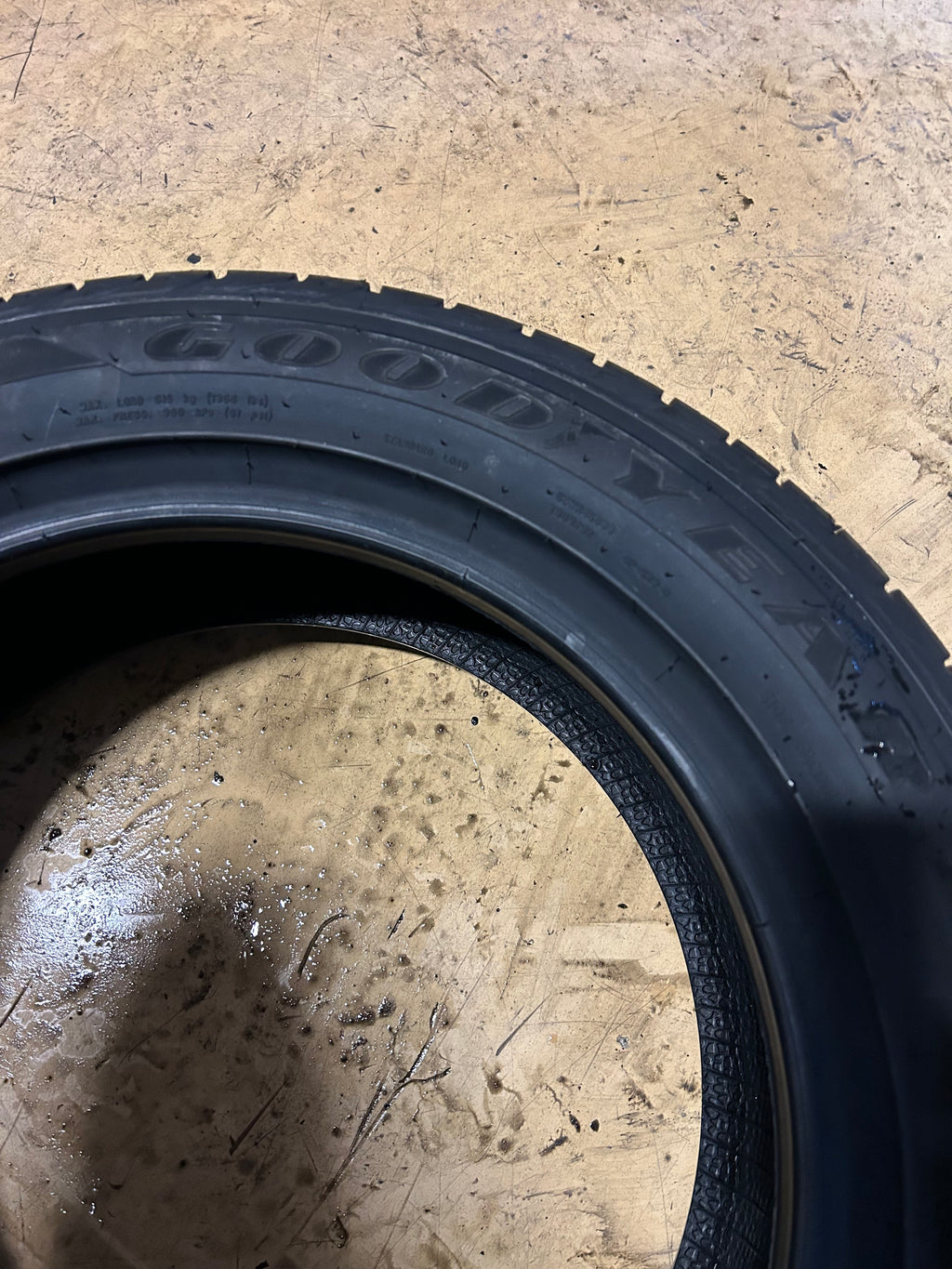 GOODYEAR EAGLE SPORT ALL SEASON BSW P 205 55 16 91V  TIRE 109907366